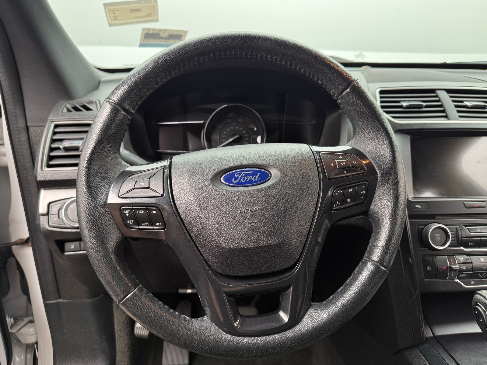 Thumbnail: 2018 Ford Explorer - 5