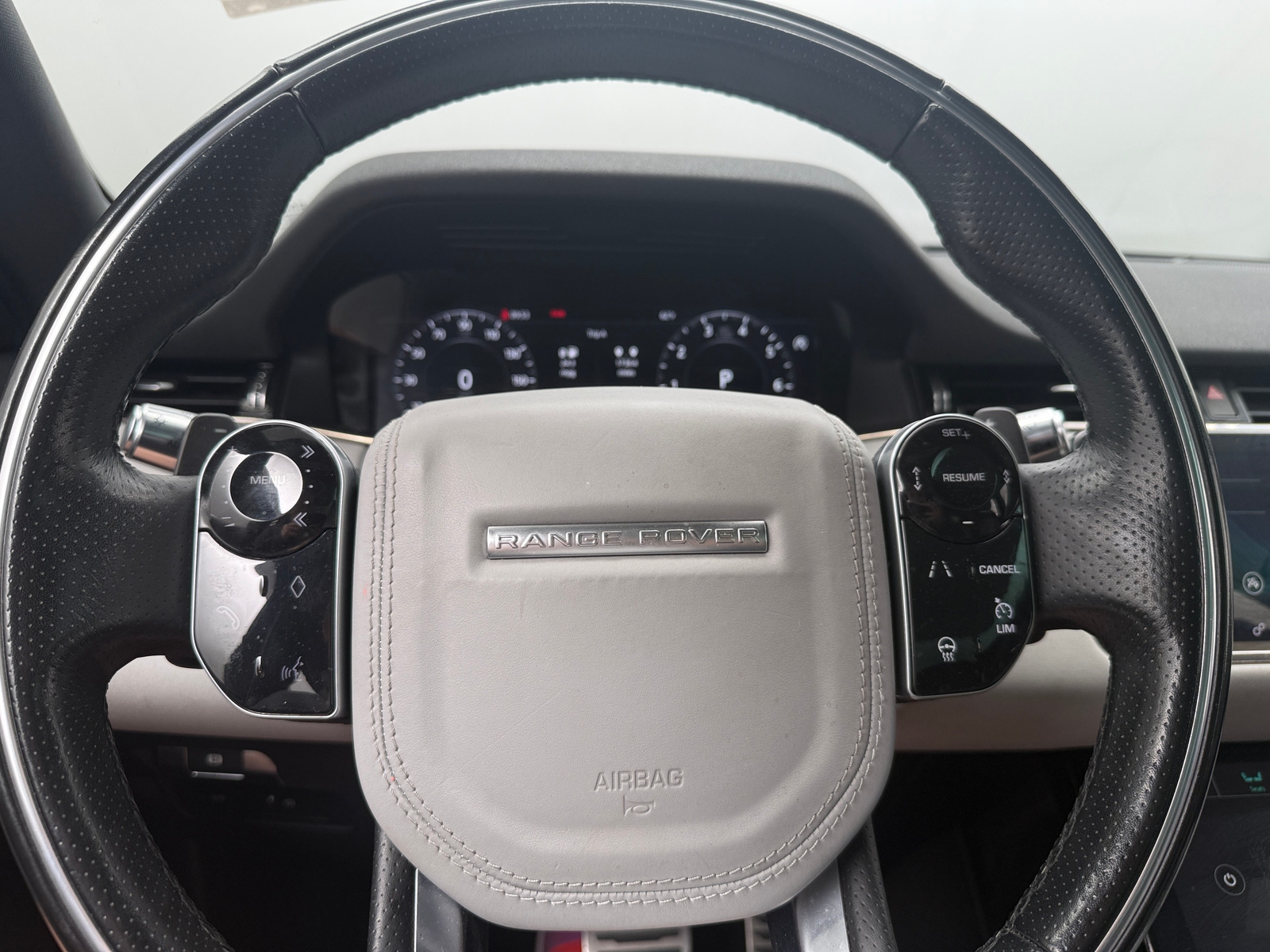 Thumbnail: 2020 Land Rover Range Rover Evoque - 4