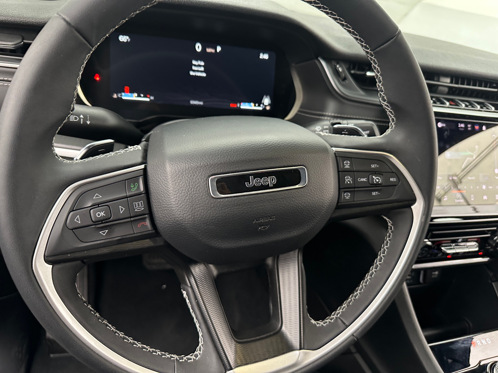 Thumbnail: 2025 Jeep Grand Cherokee - 5