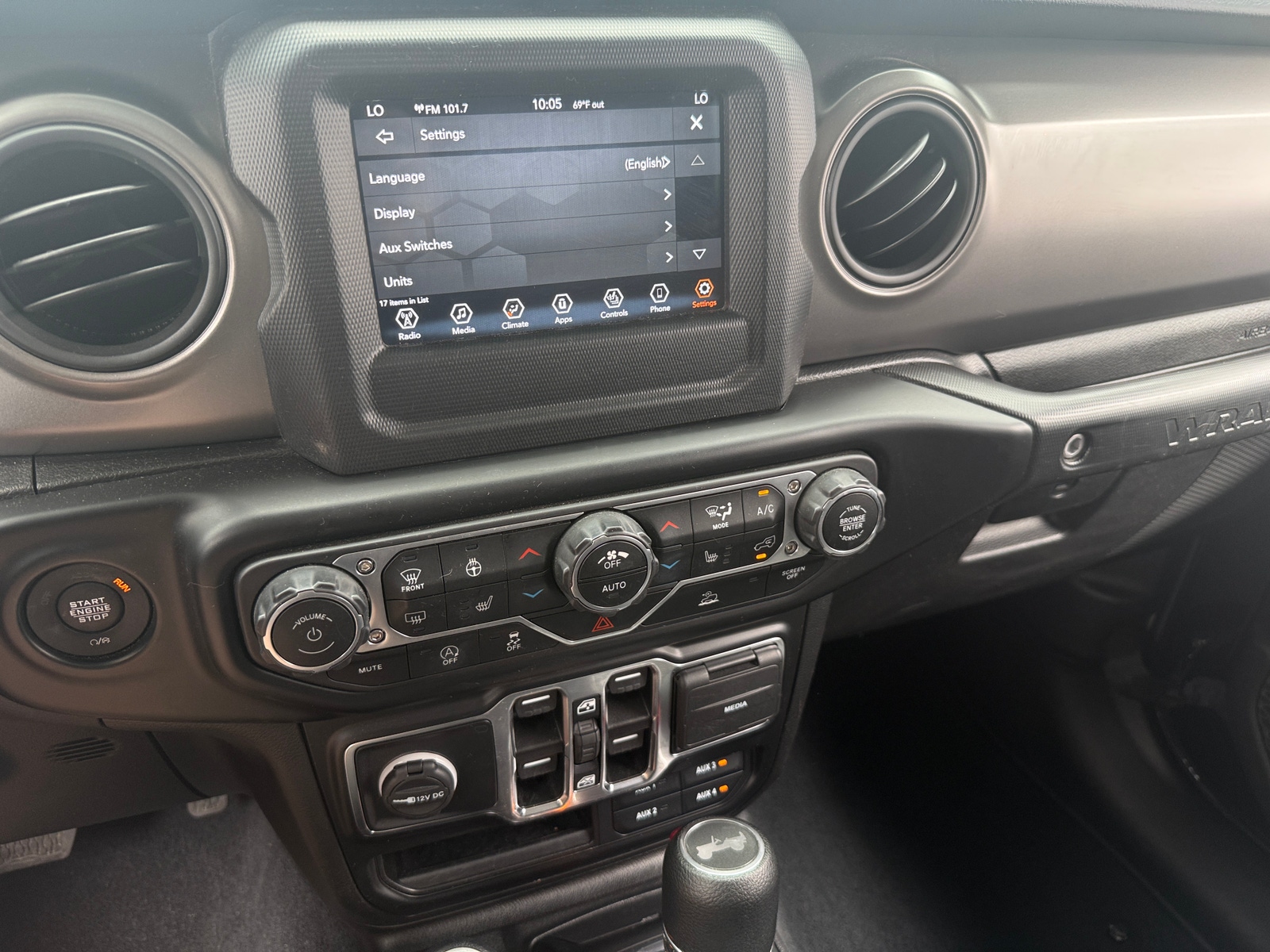 Thumbnail: 2022 Jeep Wrangler - 4
