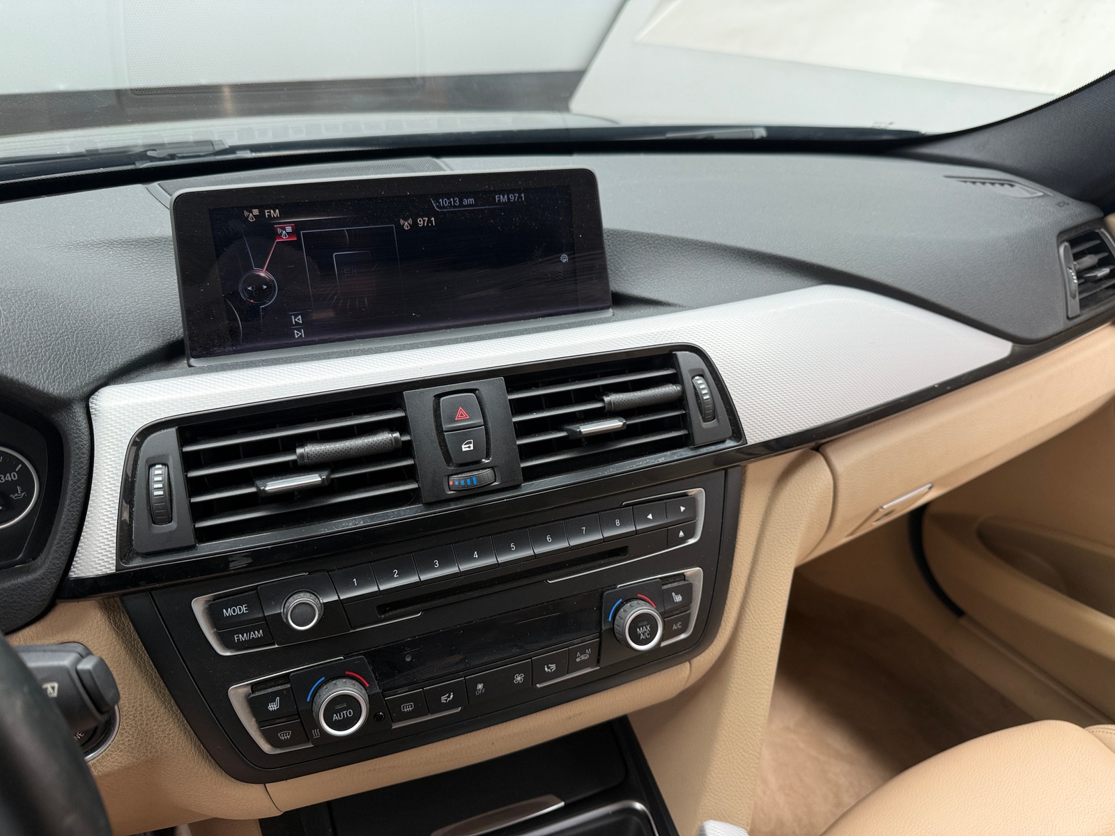Thumbnail: 2014 BMW 3 Series - 3