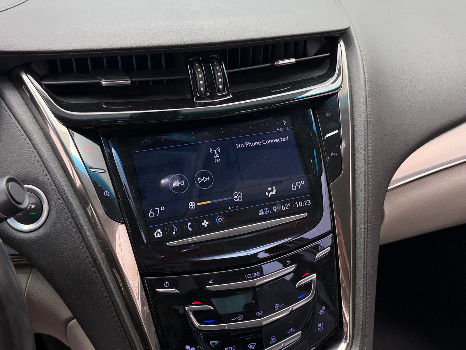 Thumbnail: 2019 Cadillac CTS - 4