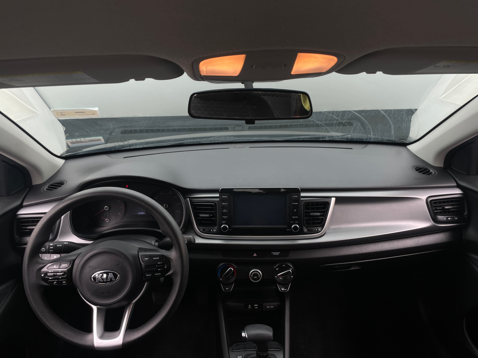 Thumbnail: 2019 Kia Rio - 3