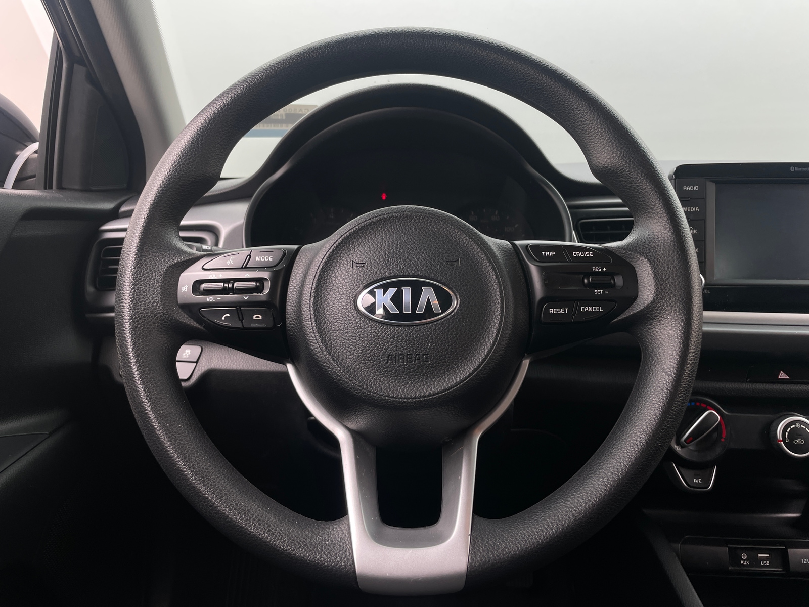 Thumbnail: 2019 Kia Rio - 5