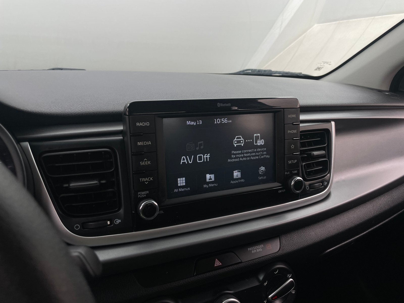 Thumbnail: 2019 Kia Rio - 4
