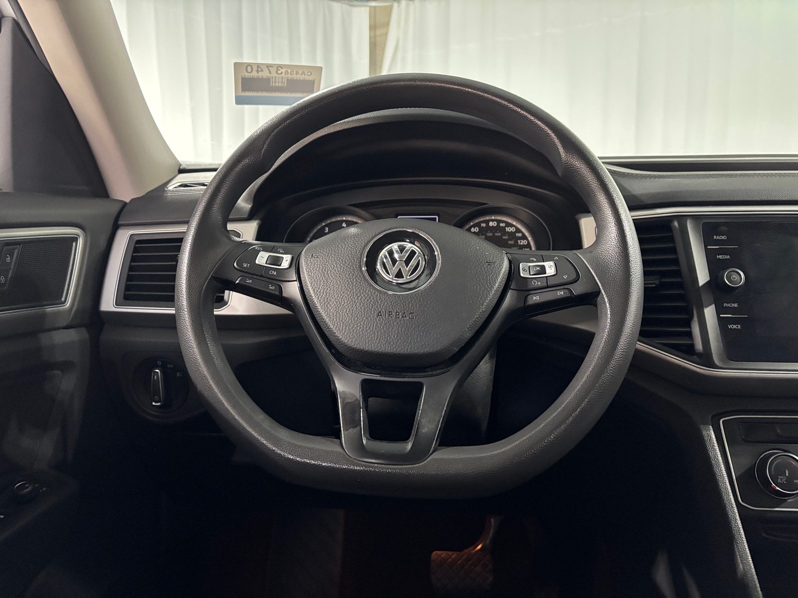 Thumbnail: 2018 Volkswagen Atlas - 5