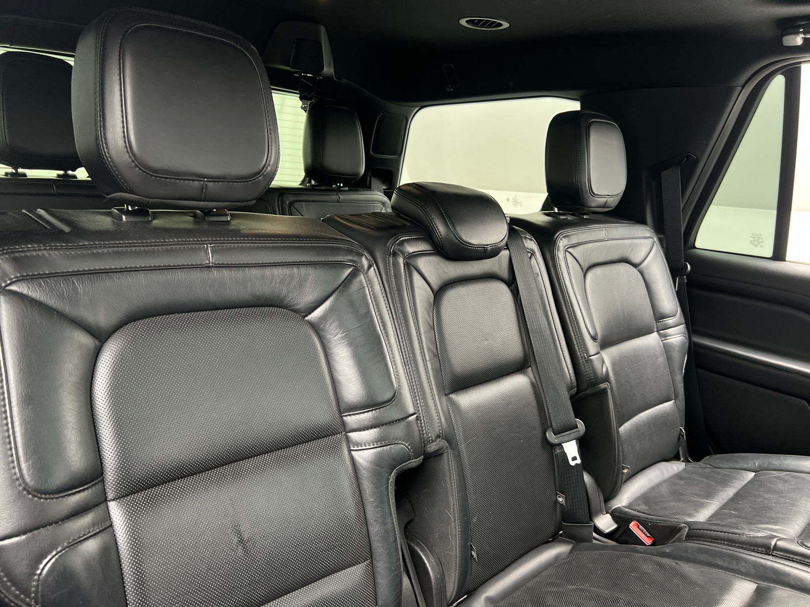 Thumbnail: 2021 Lincoln Navigator - 5