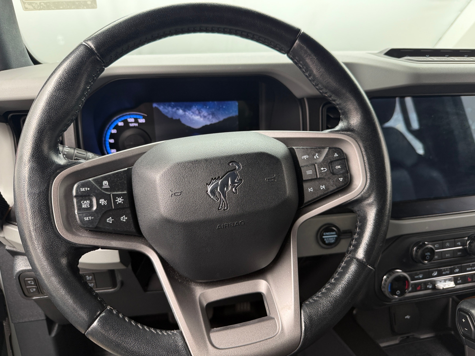 Thumbnail: 2021 Ford Bronco - 5