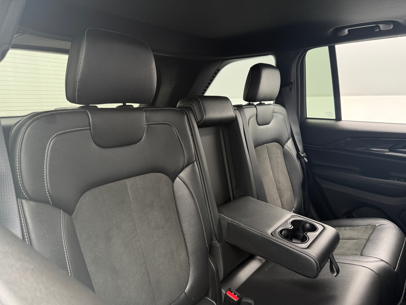 Thumbnail: 2023 Jeep Grand Cherokee - 5