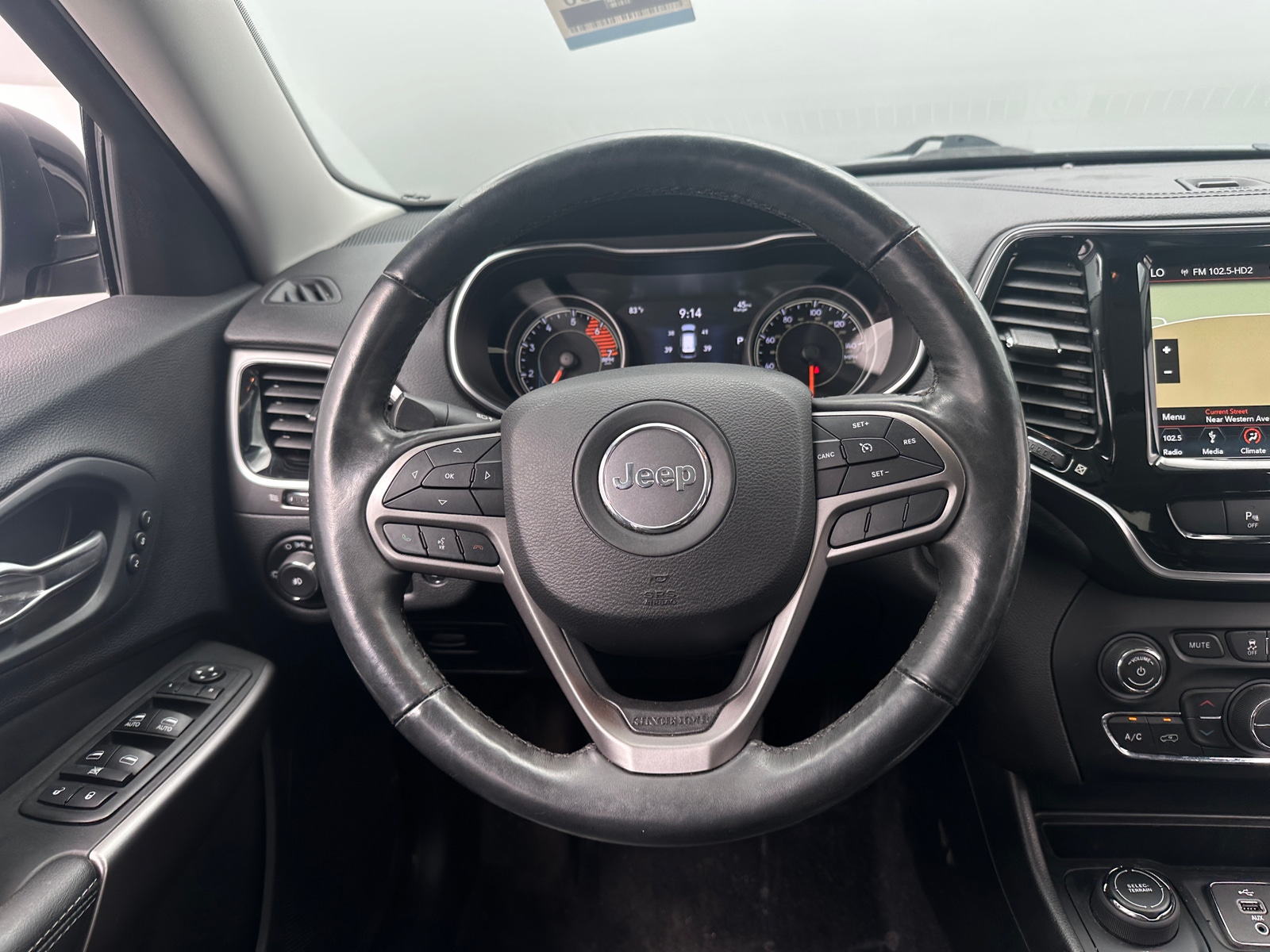 Thumbnail: 2019 Jeep Cherokee - 4