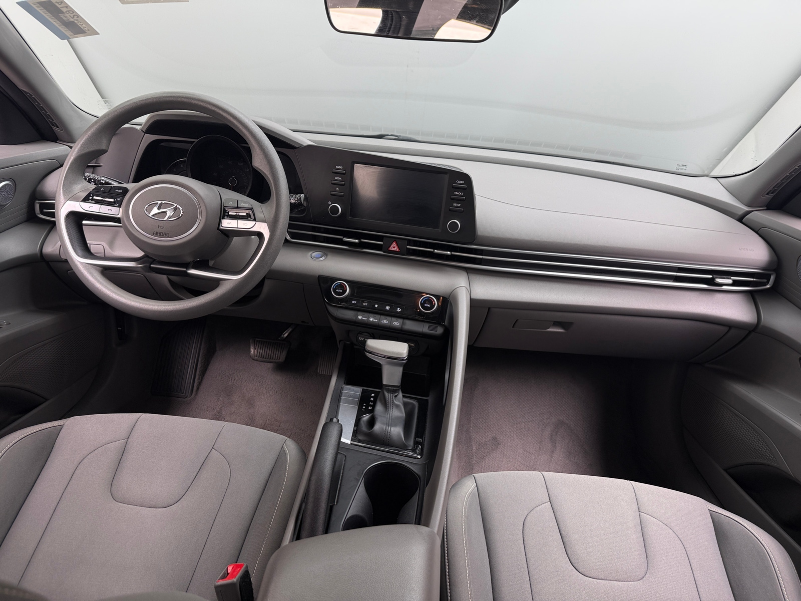 Thumbnail: 2023 Hyundai Elantra - 3