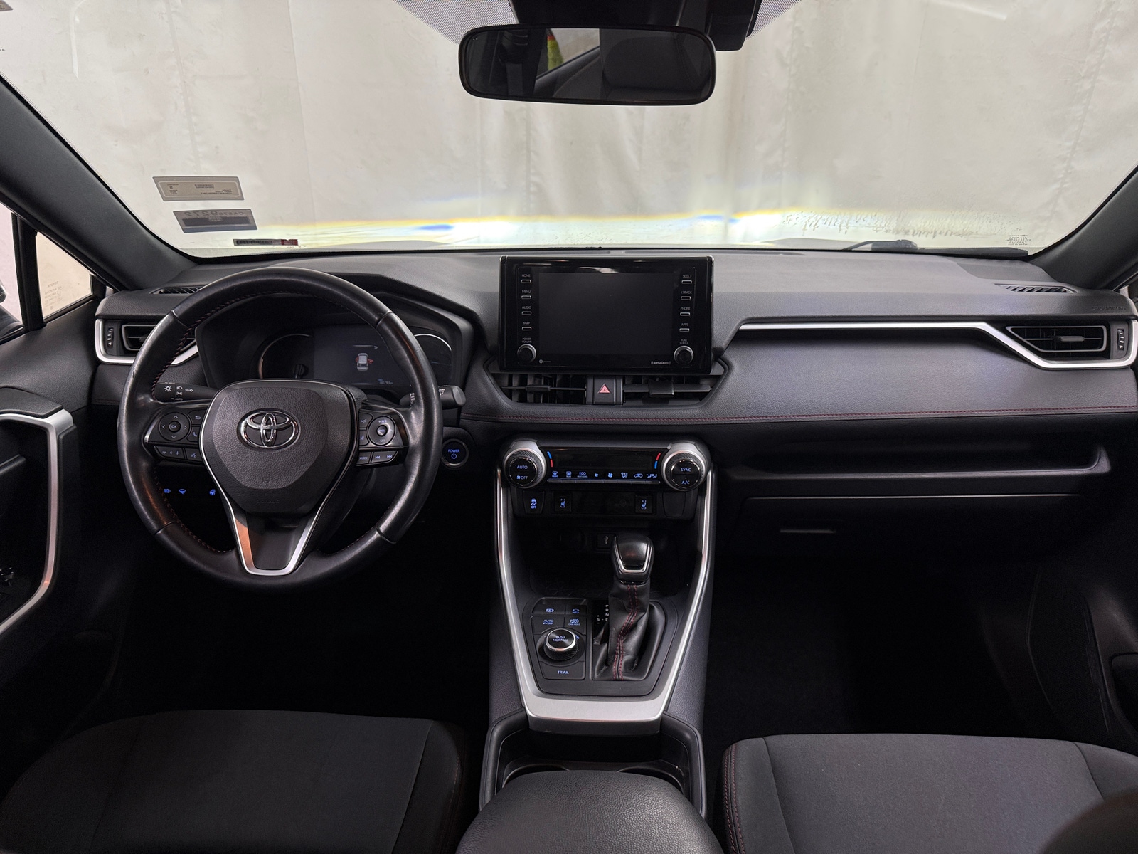 Thumbnail: 2021 Toyota RAV4 - 3