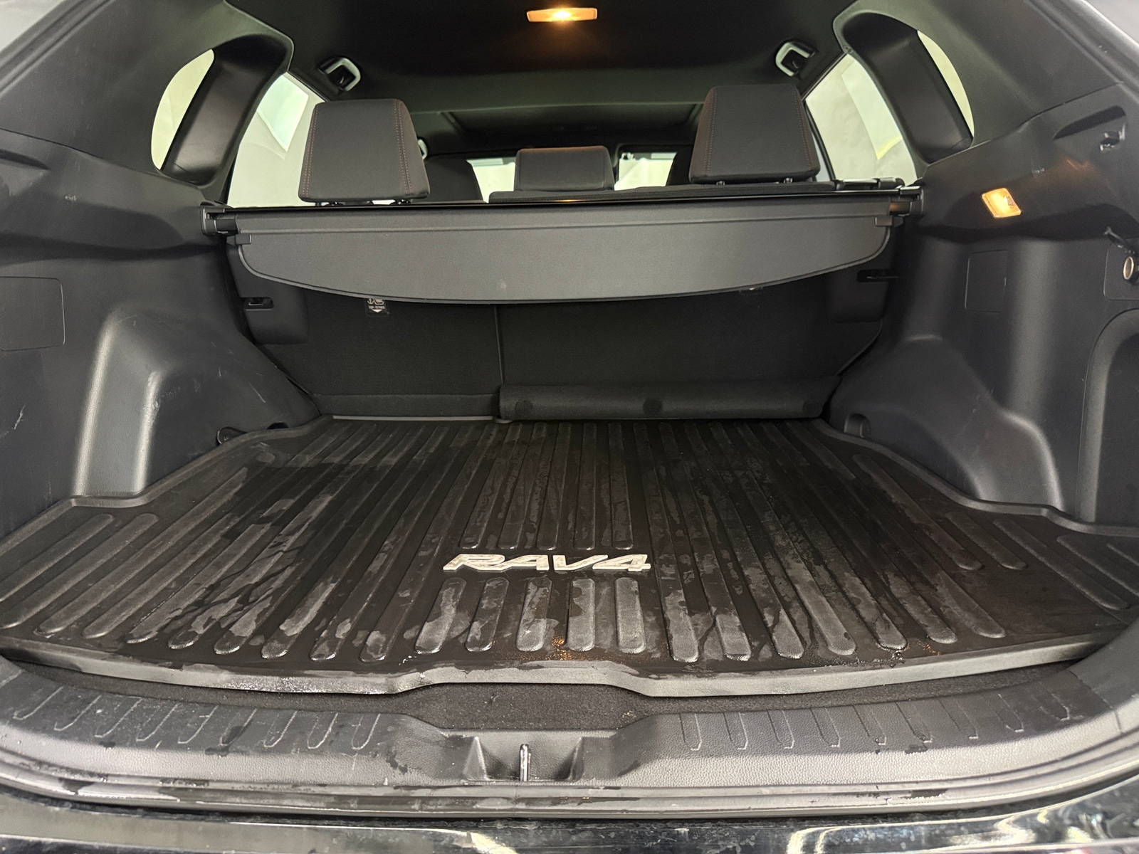 Thumbnail: 2021 Toyota RAV4 - 7