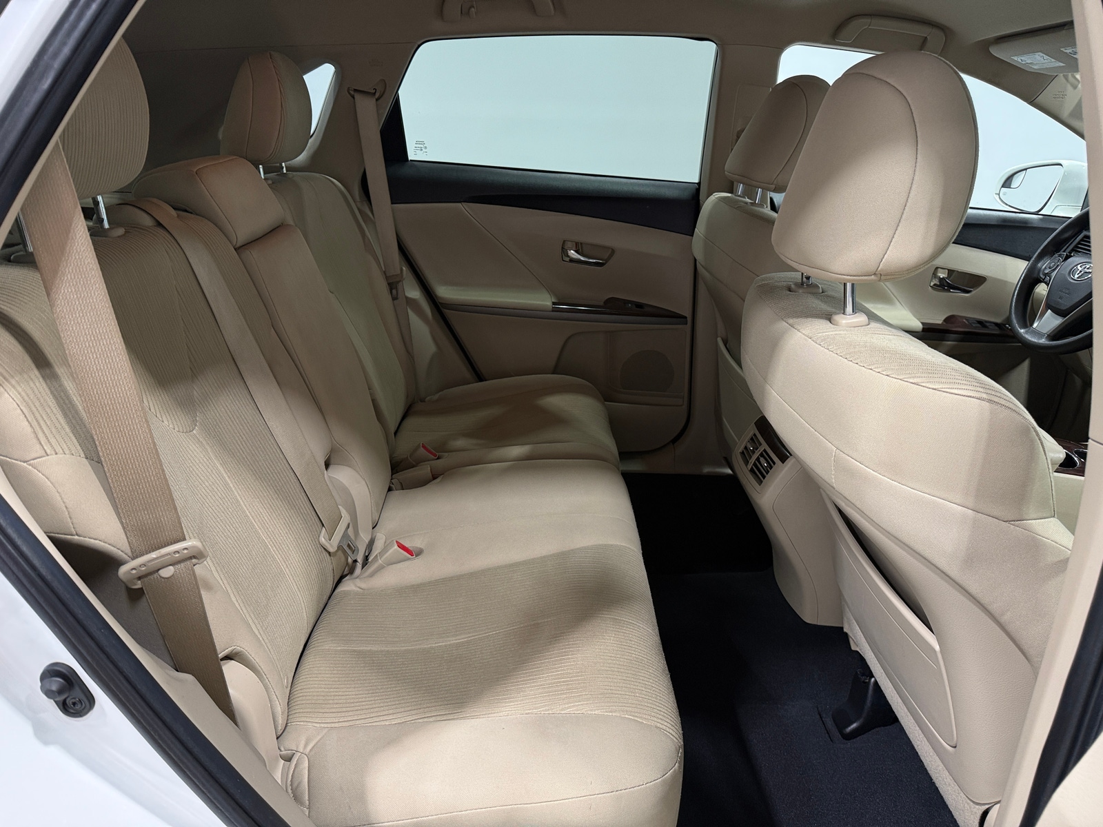 Thumbnail: 2015 Toyota Venza - 6