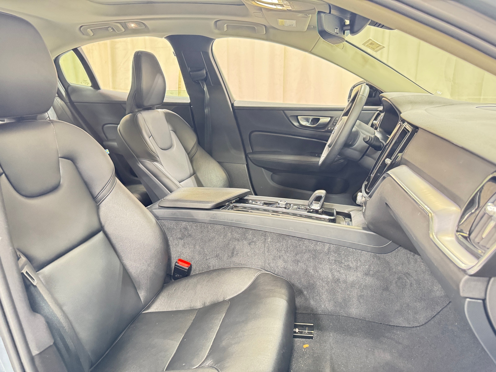 Thumbnail: 2024 Volvo S60 - 2