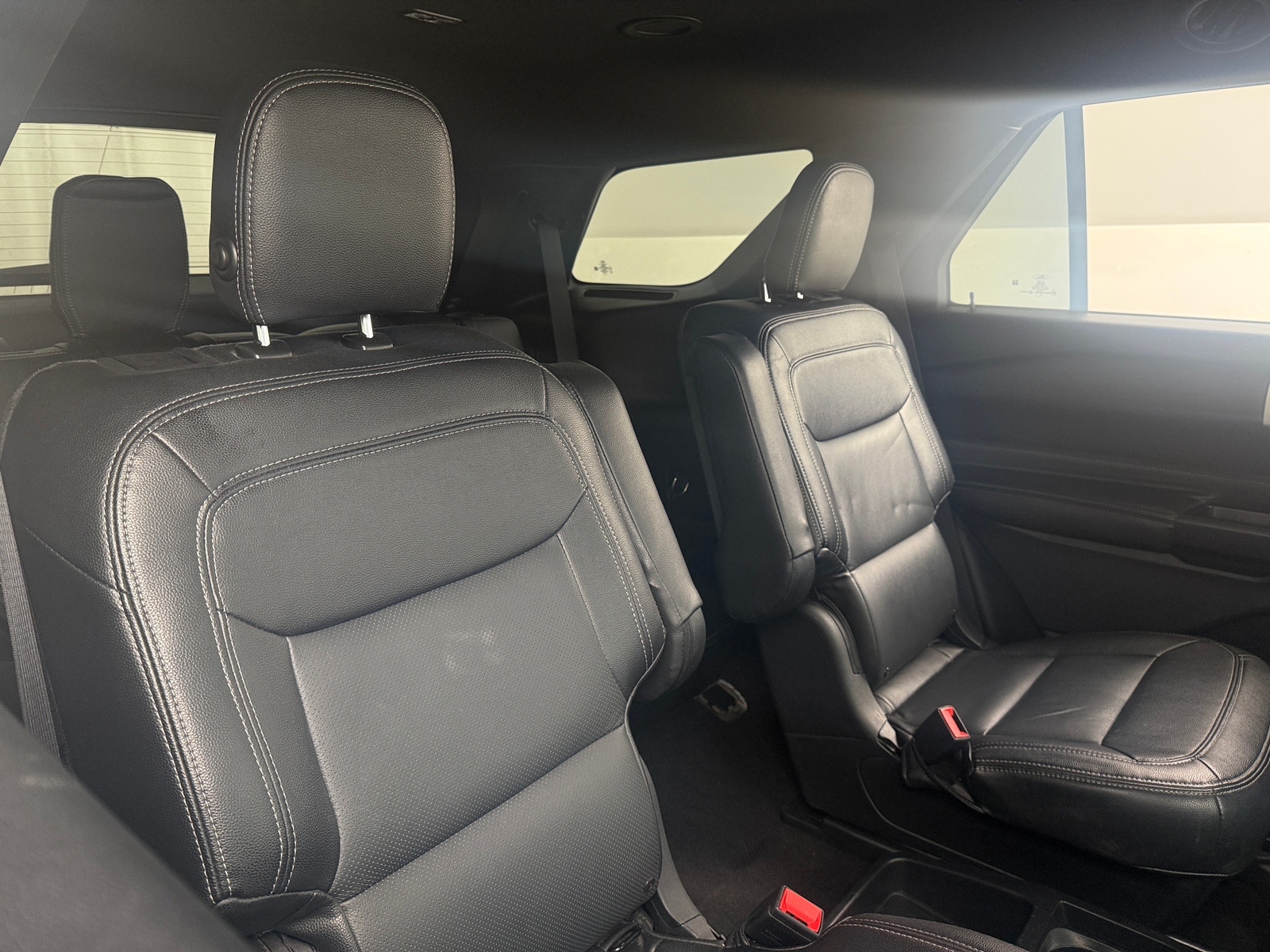 Thumbnail: 2020 Ford Explorer - 6
