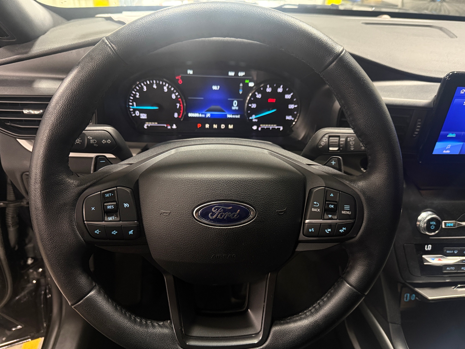 Thumbnail: 2020 Ford Explorer - 5