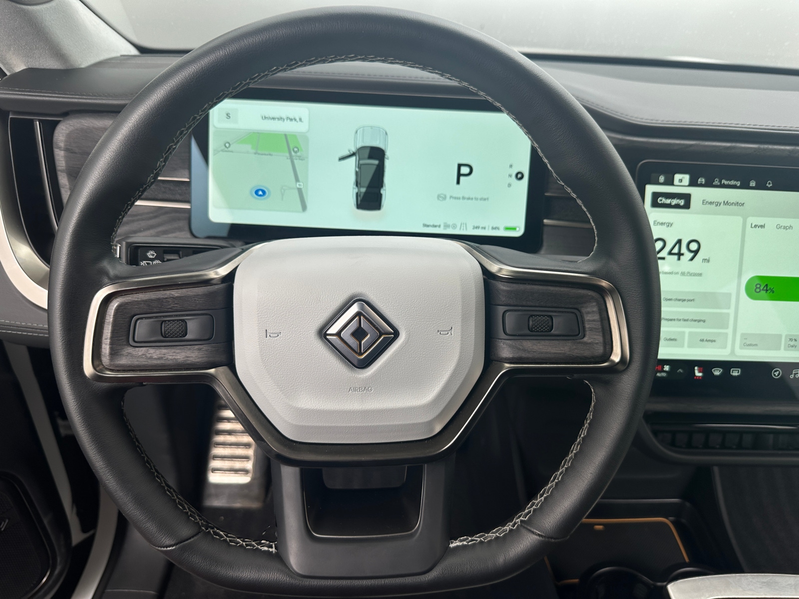 Thumbnail: 2023 Rivian R1S - 4