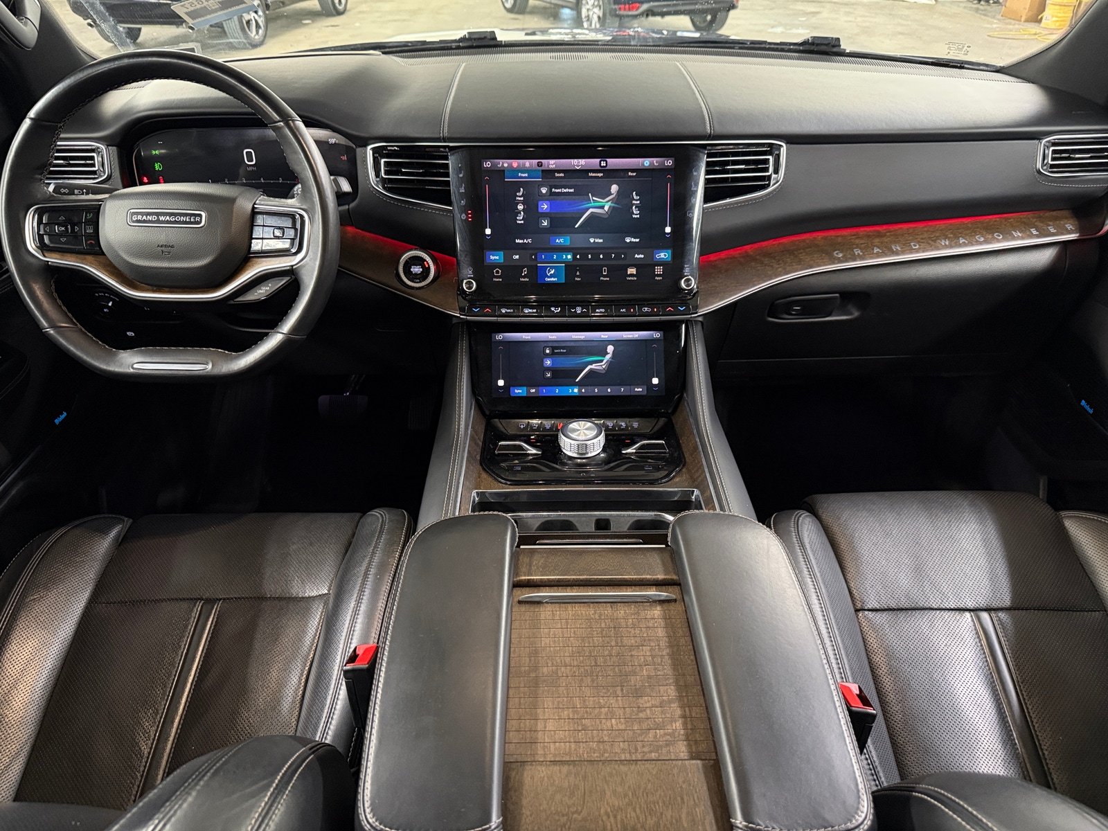 Thumbnail: 2024 Jeep Grand Wagoneer L - 2