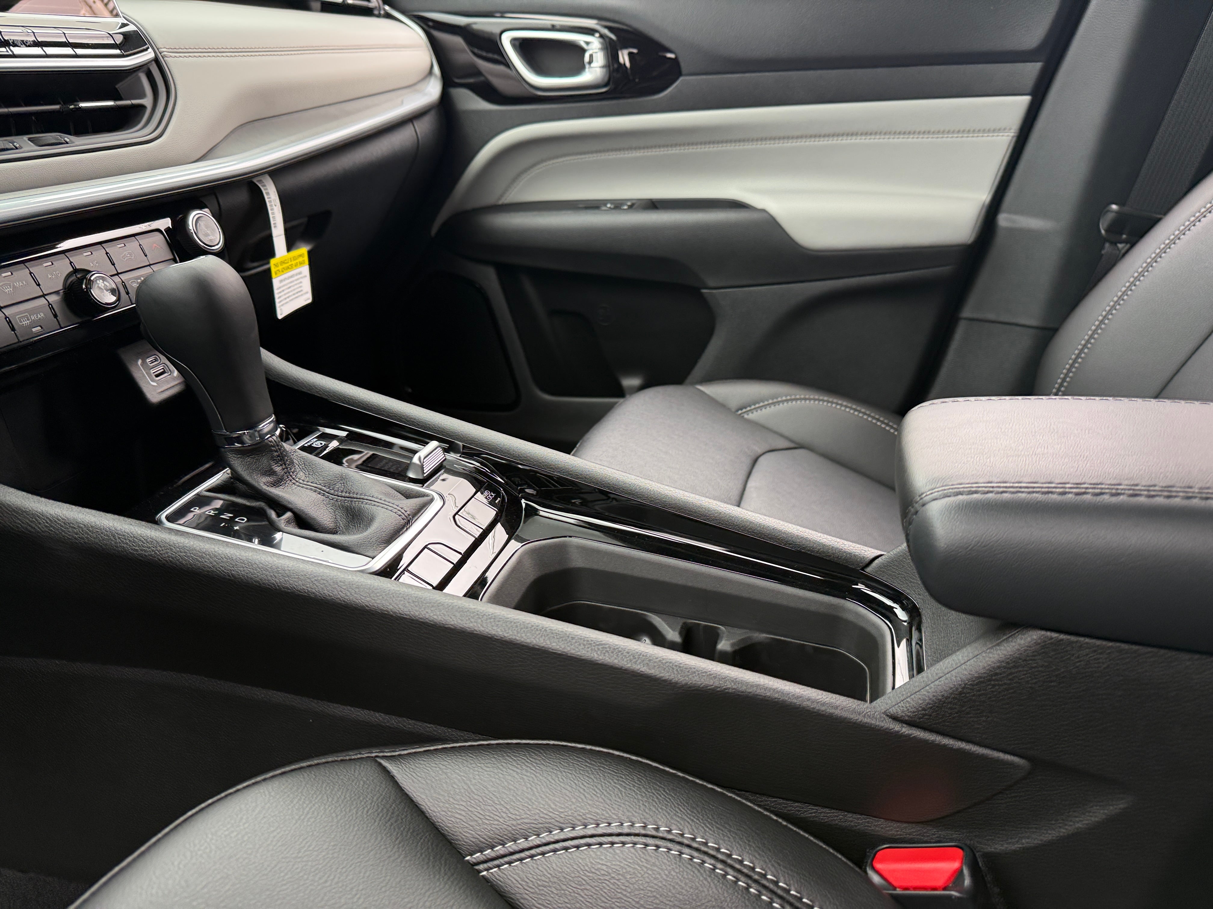 2026 Jeep Compass Limited - Photo 3