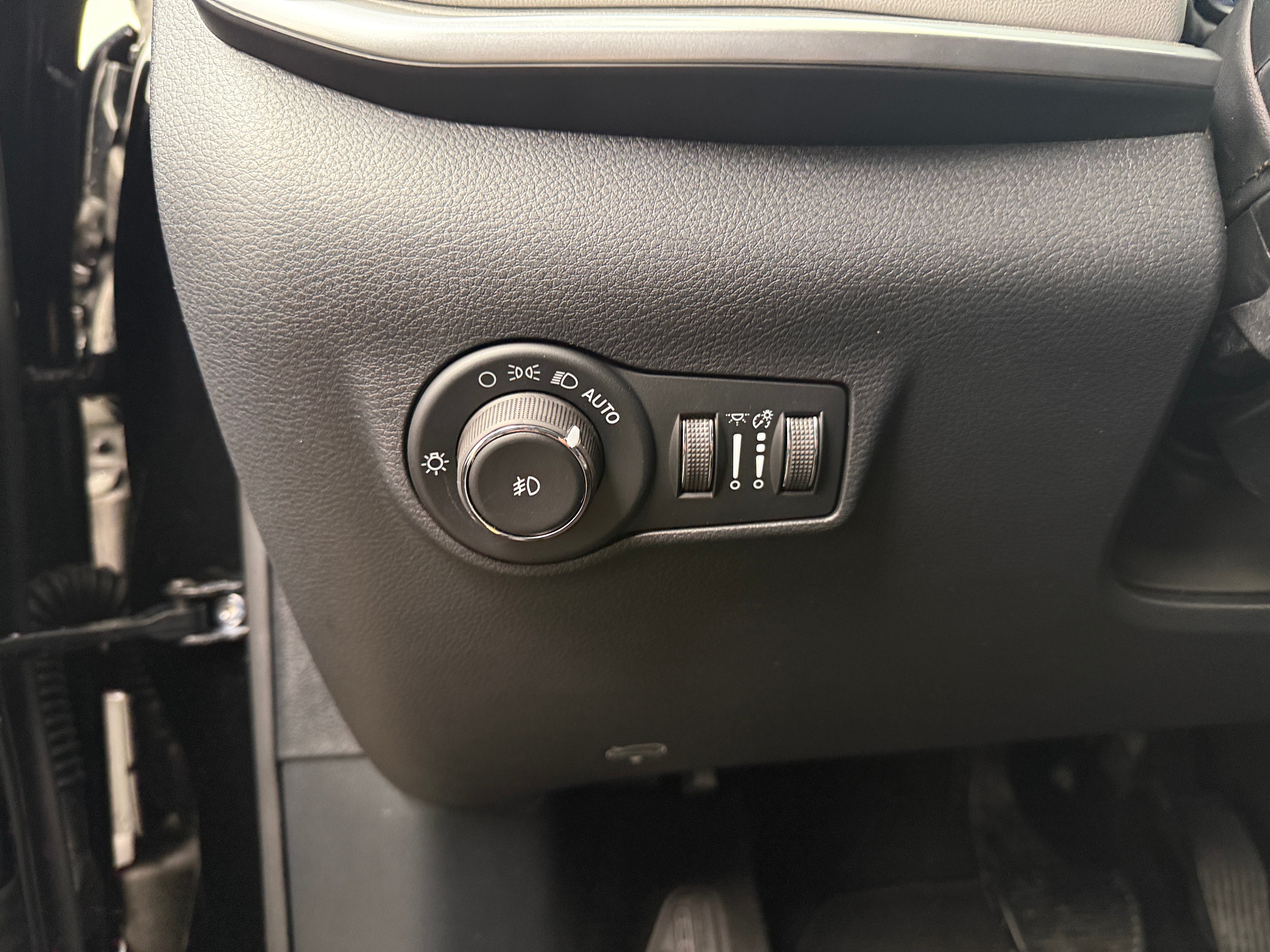 2026 Jeep Compass Limited - Photo 4