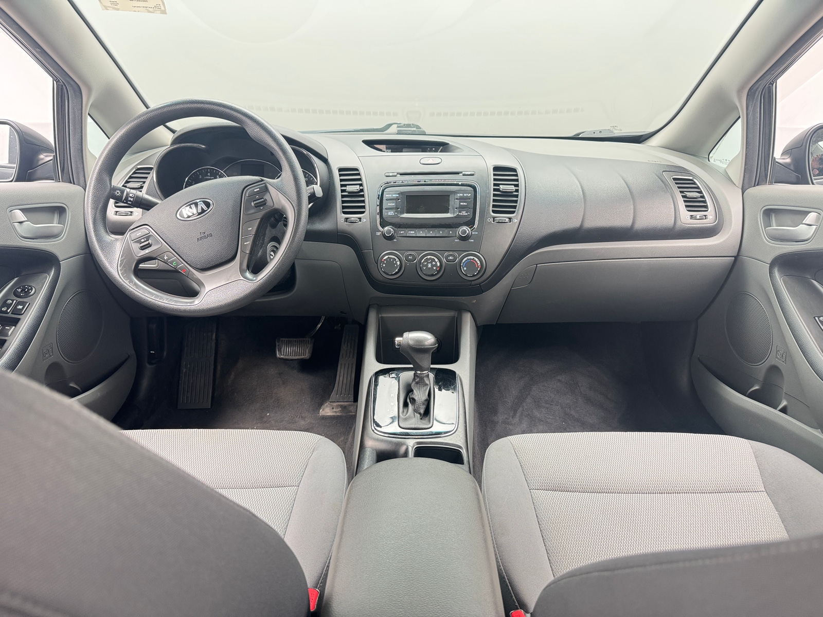 Thumbnail: 2017 Kia Forte - 3