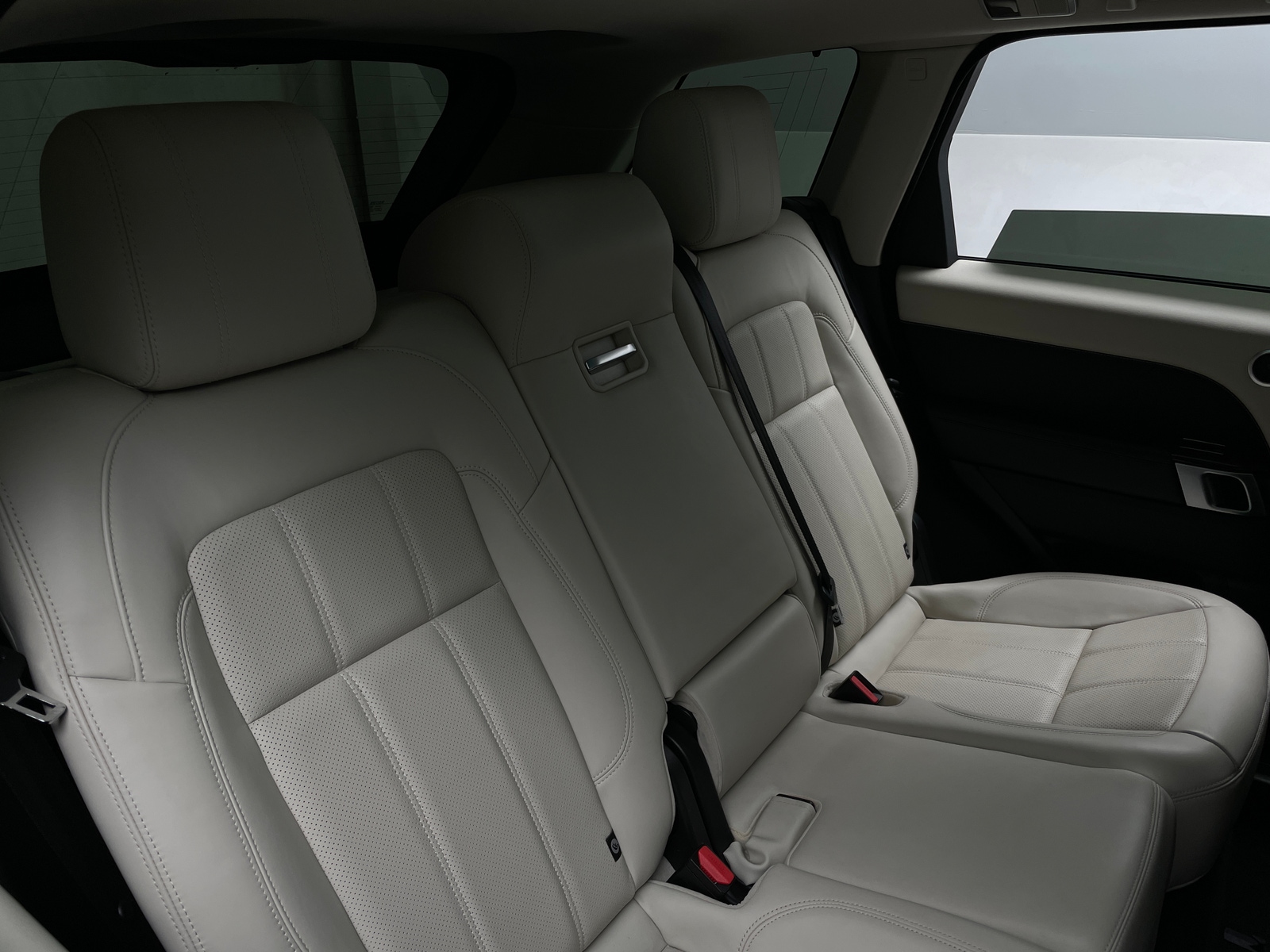 Thumbnail: 2020 Land Rover Range Rover Sport - 5