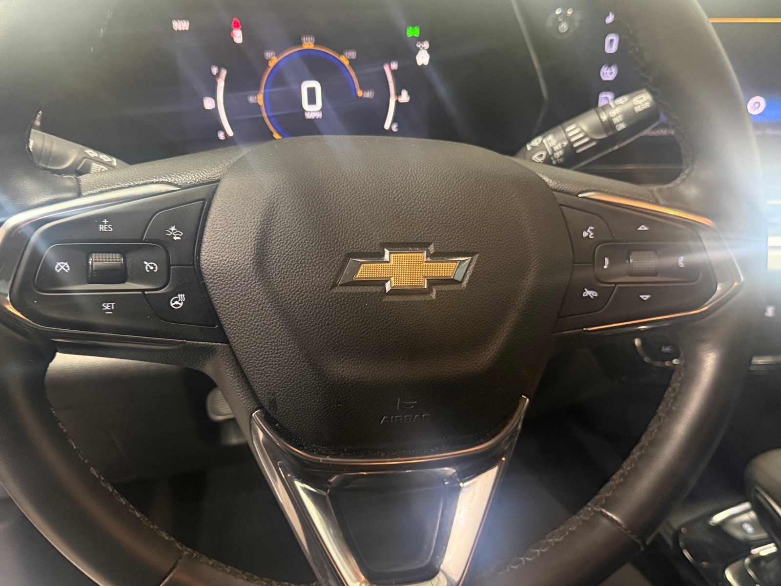 Thumbnail: 2025 Chevrolet Trax - 5