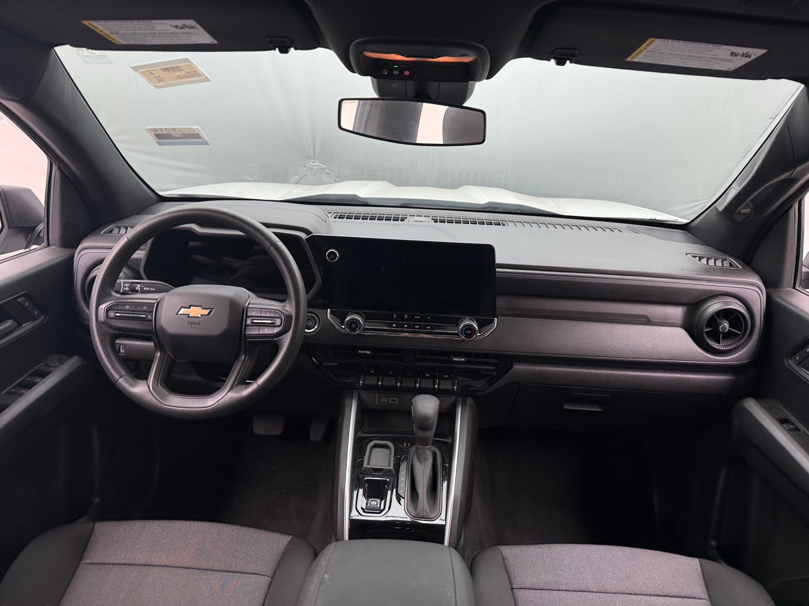 Thumbnail: 2023 Chevrolet Colorado - 3