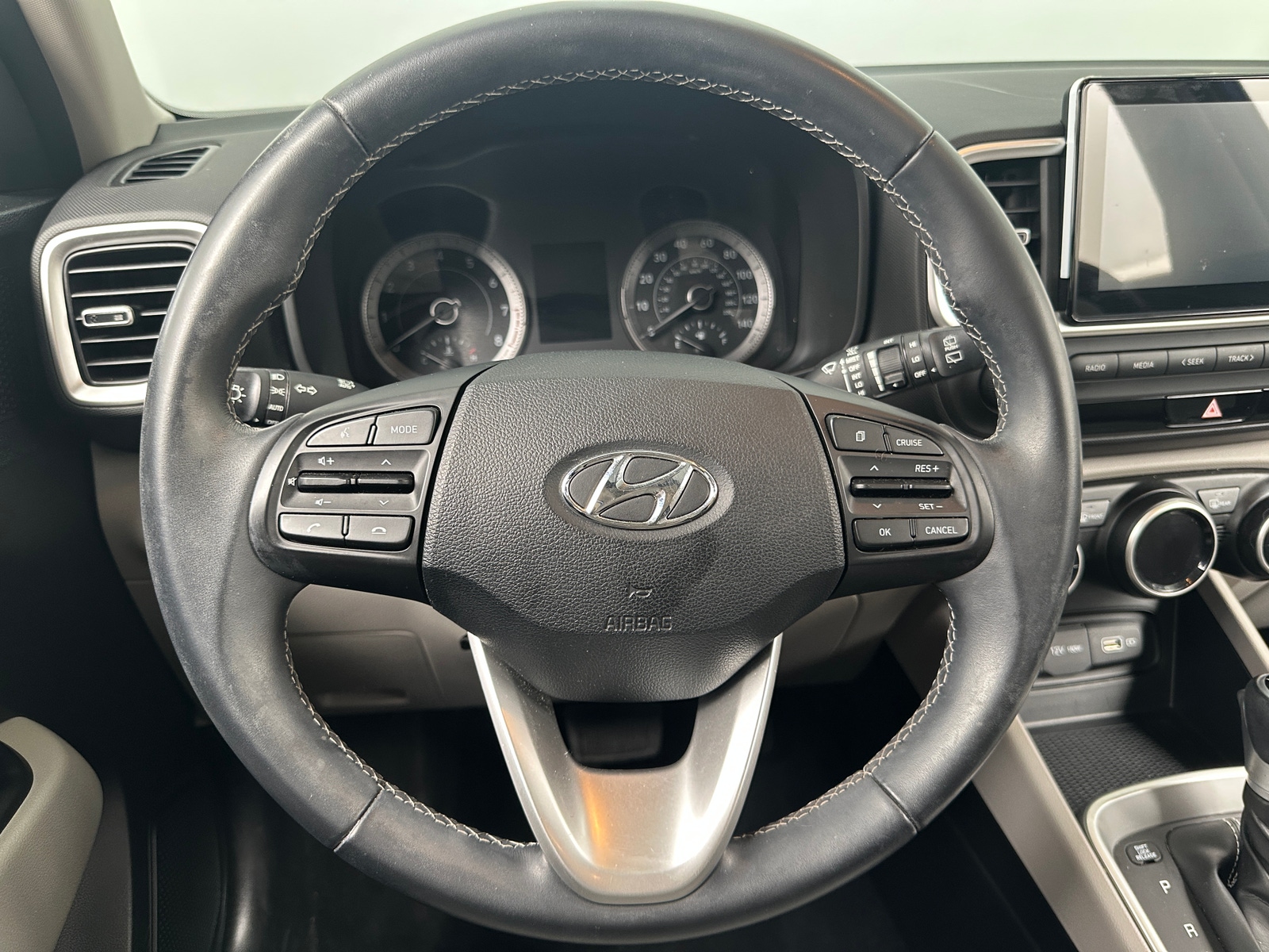 Thumbnail: 2022 Hyundai Venue - 5