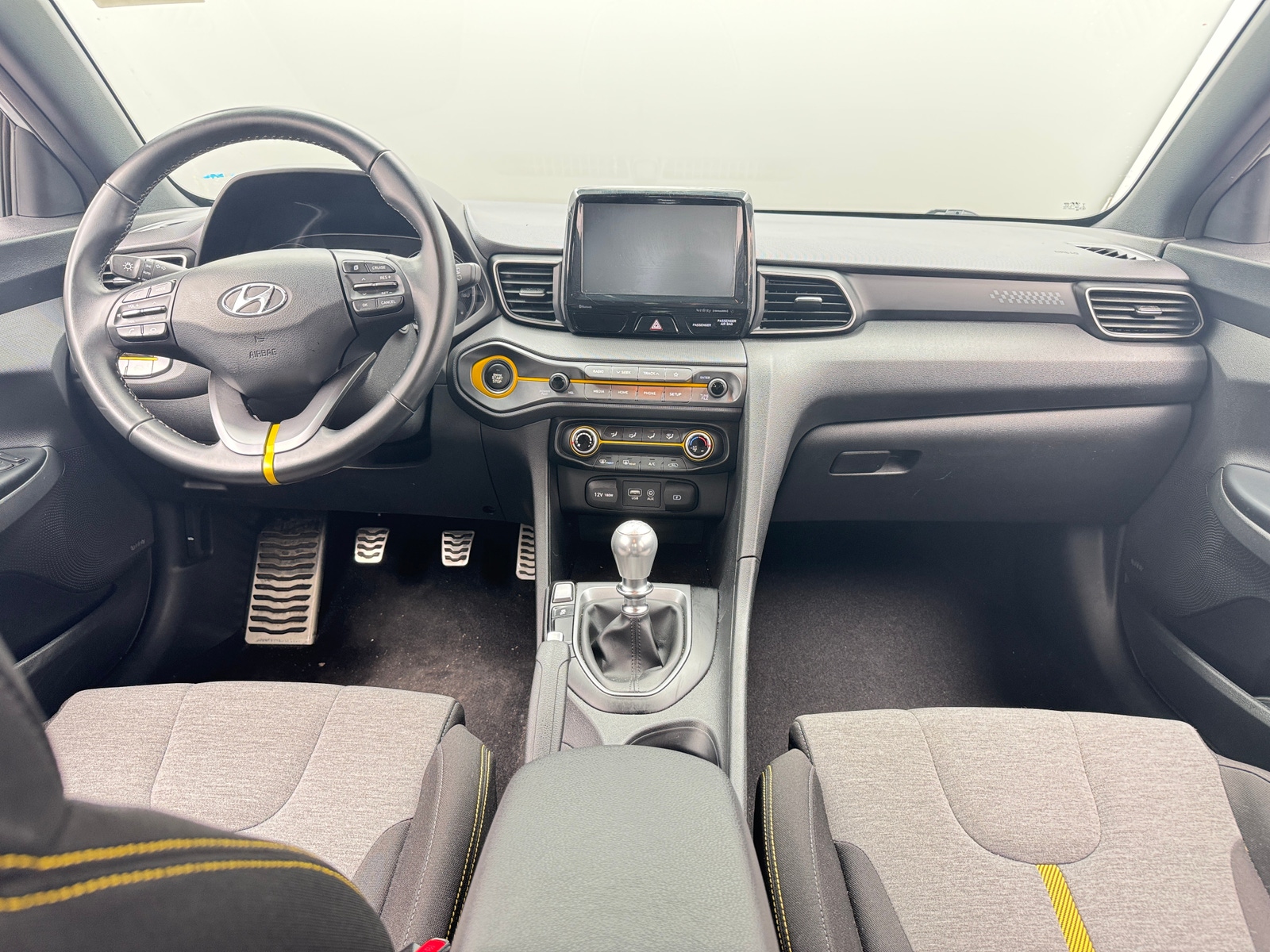 Thumbnail: 2019 Hyundai Veloster - 3