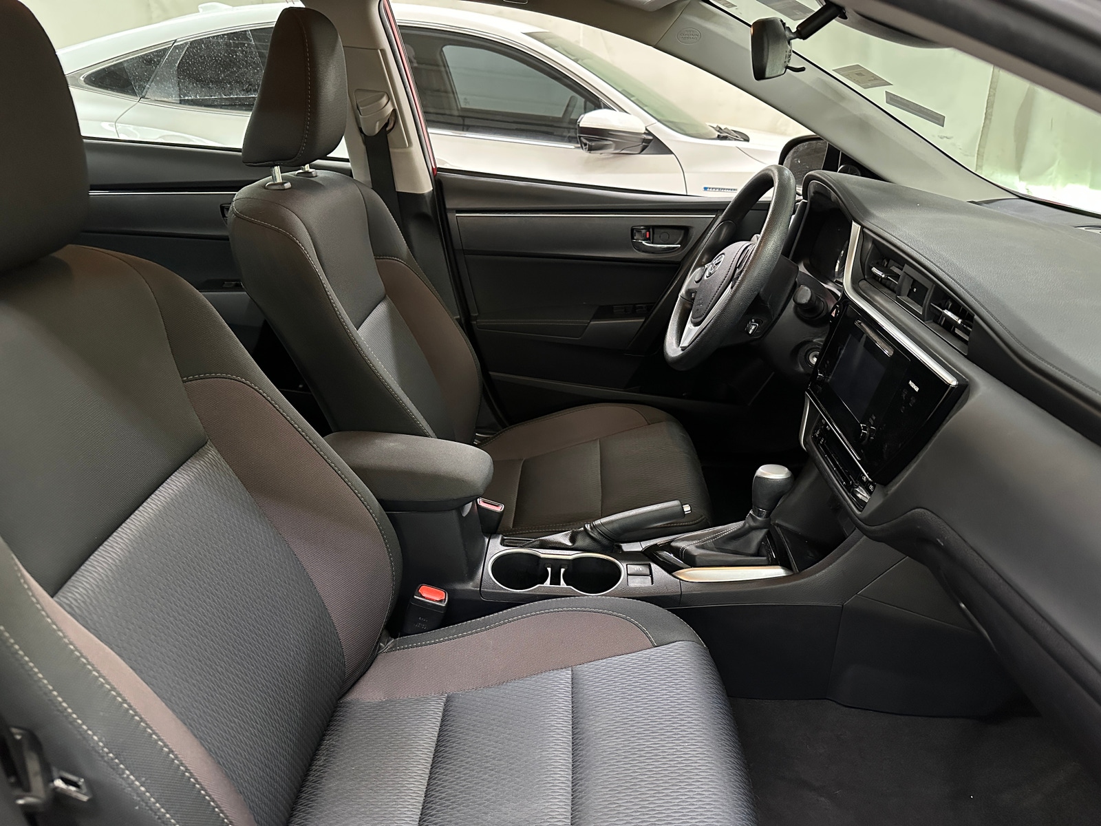 Thumbnail: 2017 Toyota Corolla - 2
