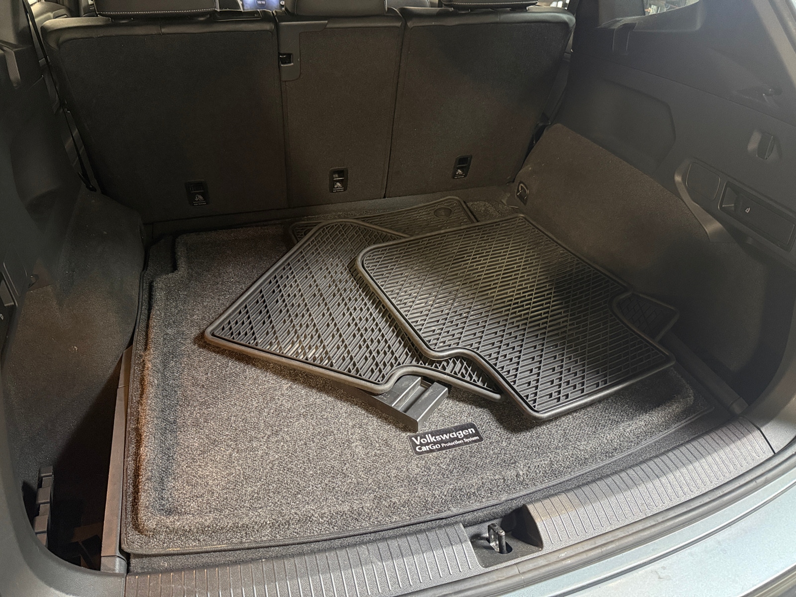 Thumbnail: 2021 Volkswagen Tiguan - 6