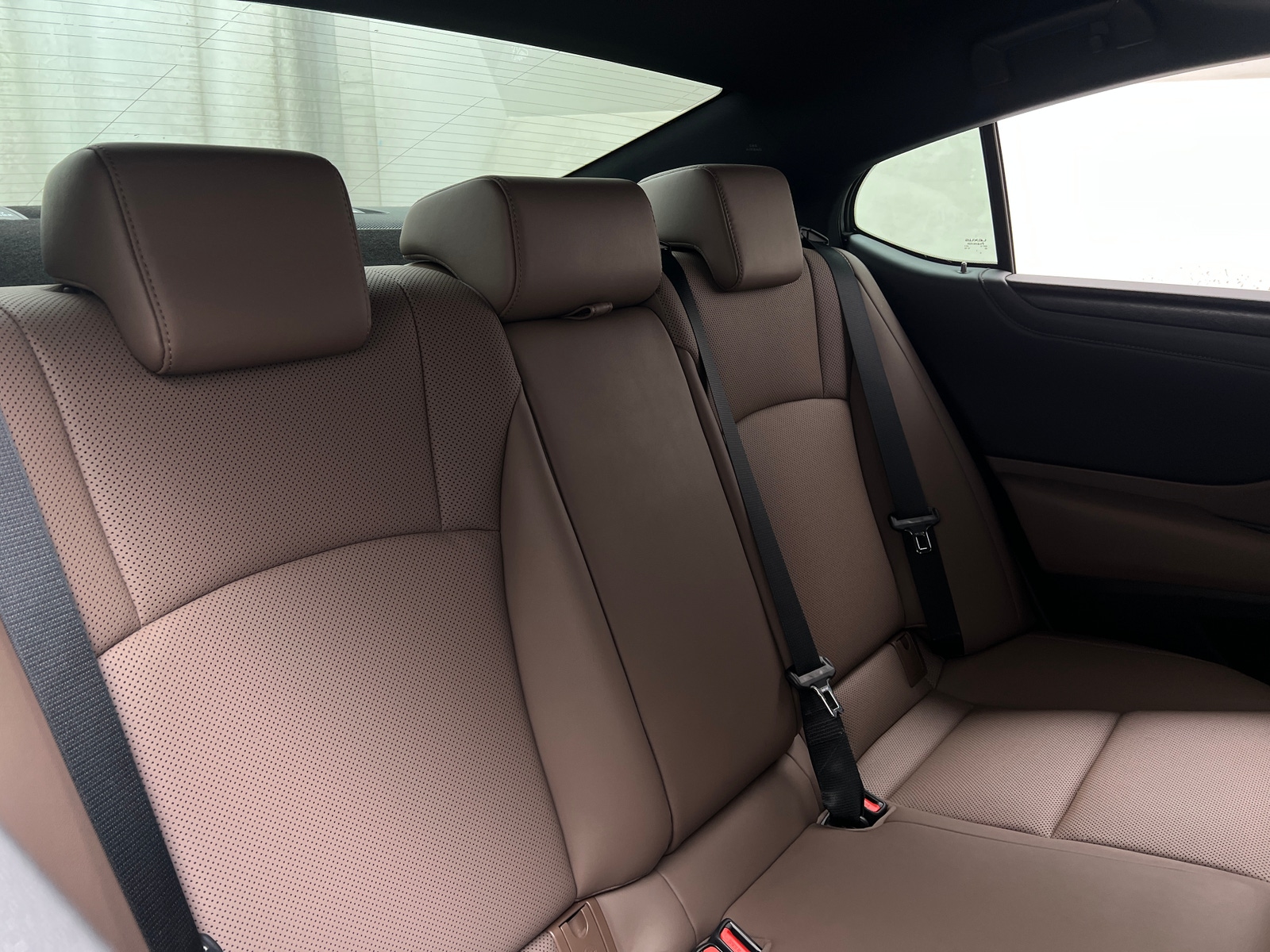 Thumbnail: 2022 Lexus ES - 5