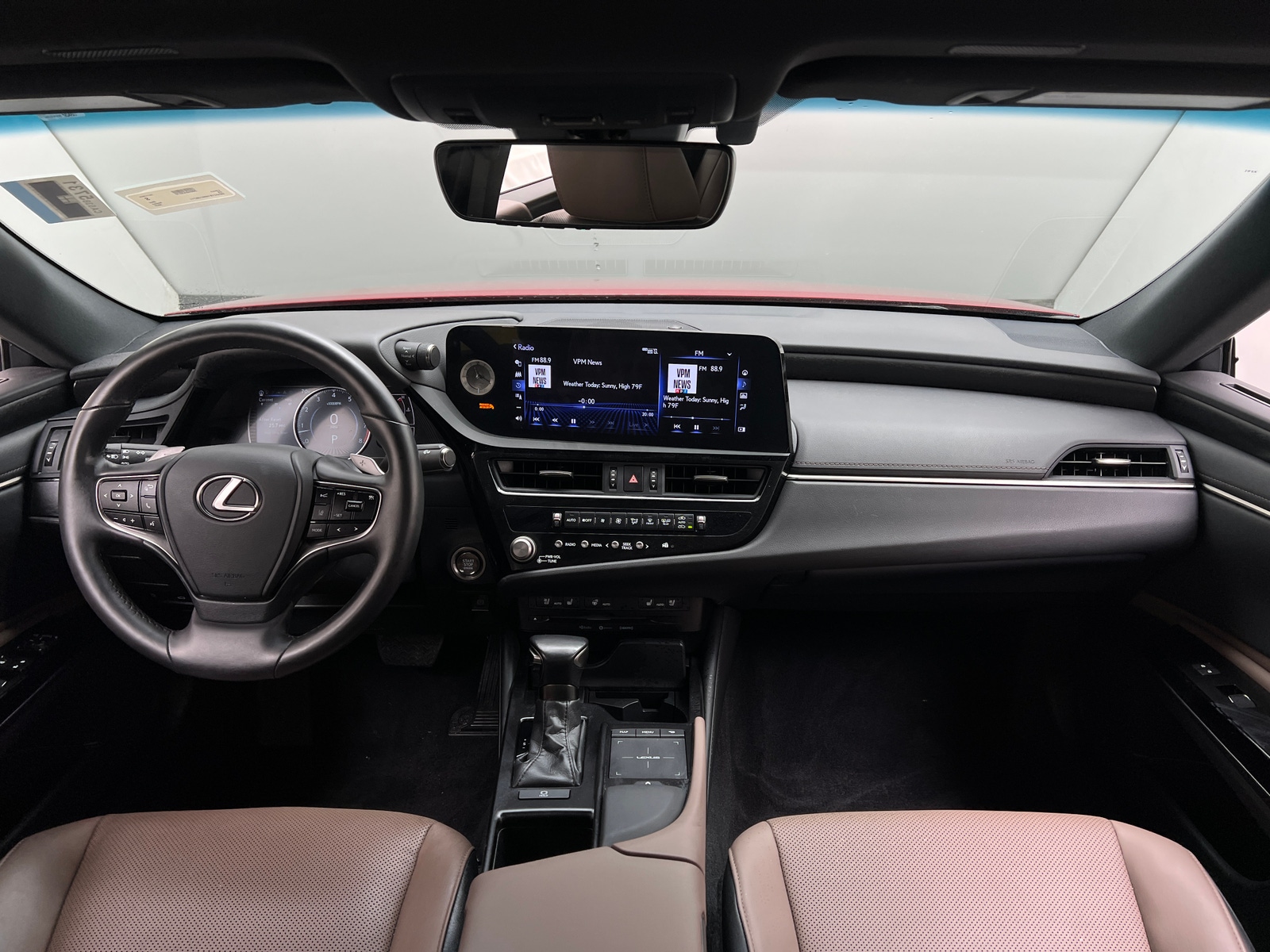 Thumbnail: 2022 Lexus ES - 2