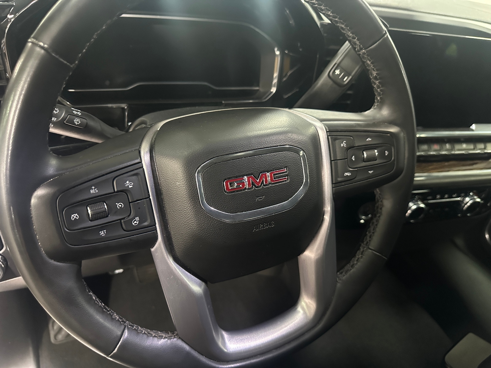 Thumbnail: 2023 GMC Sierra 1500 - 5