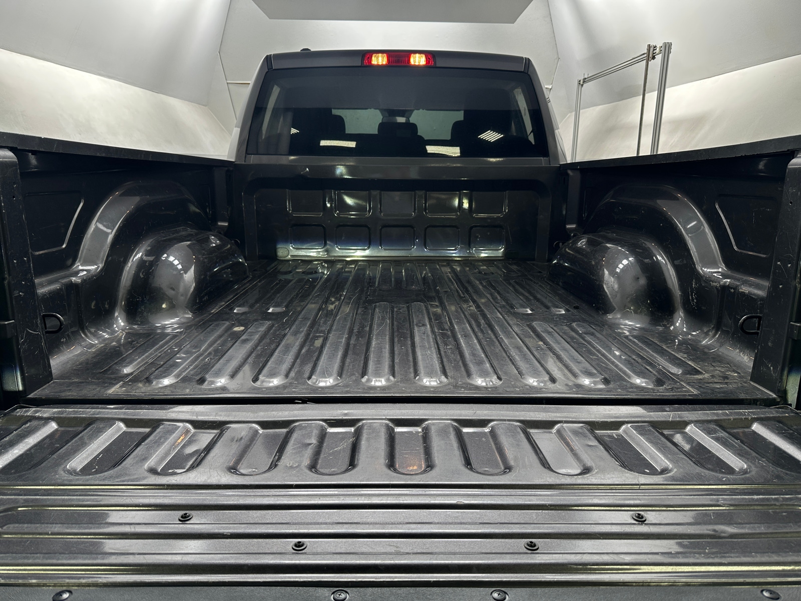 Thumbnail: 2021 RAM 1500 Classic - 6