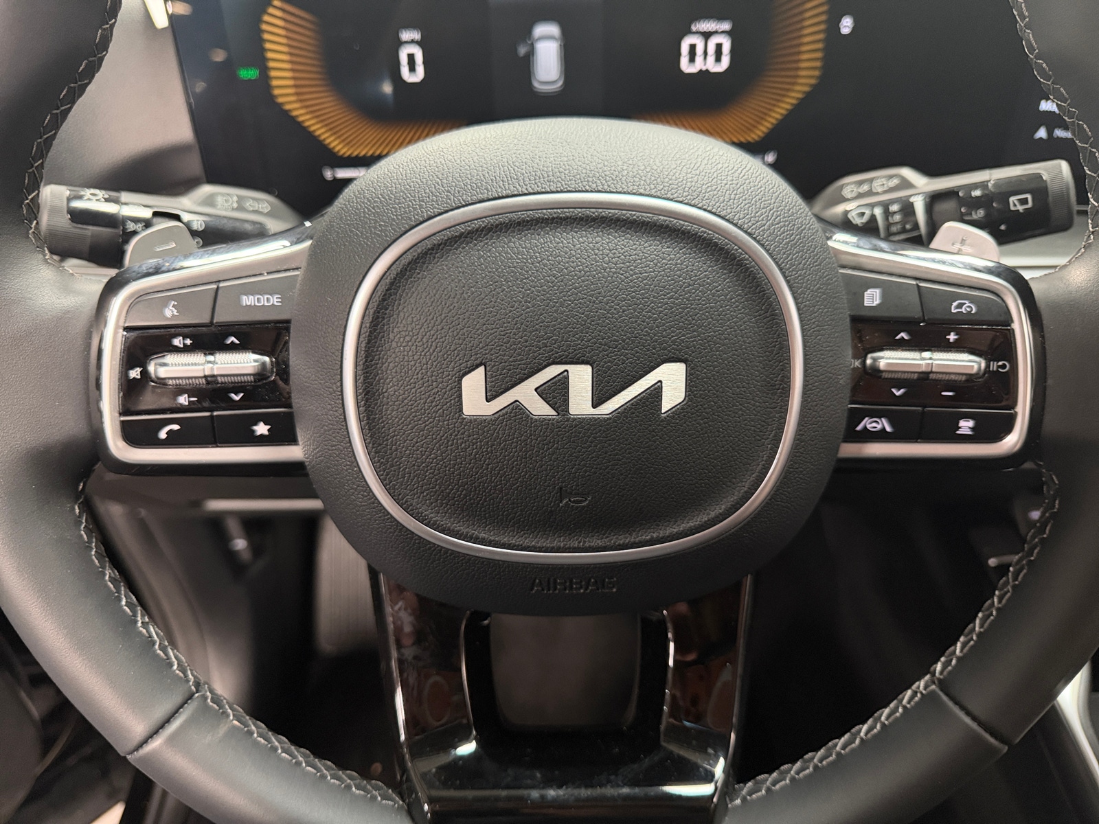 Thumbnail: 2025 Kia Sorento - 4