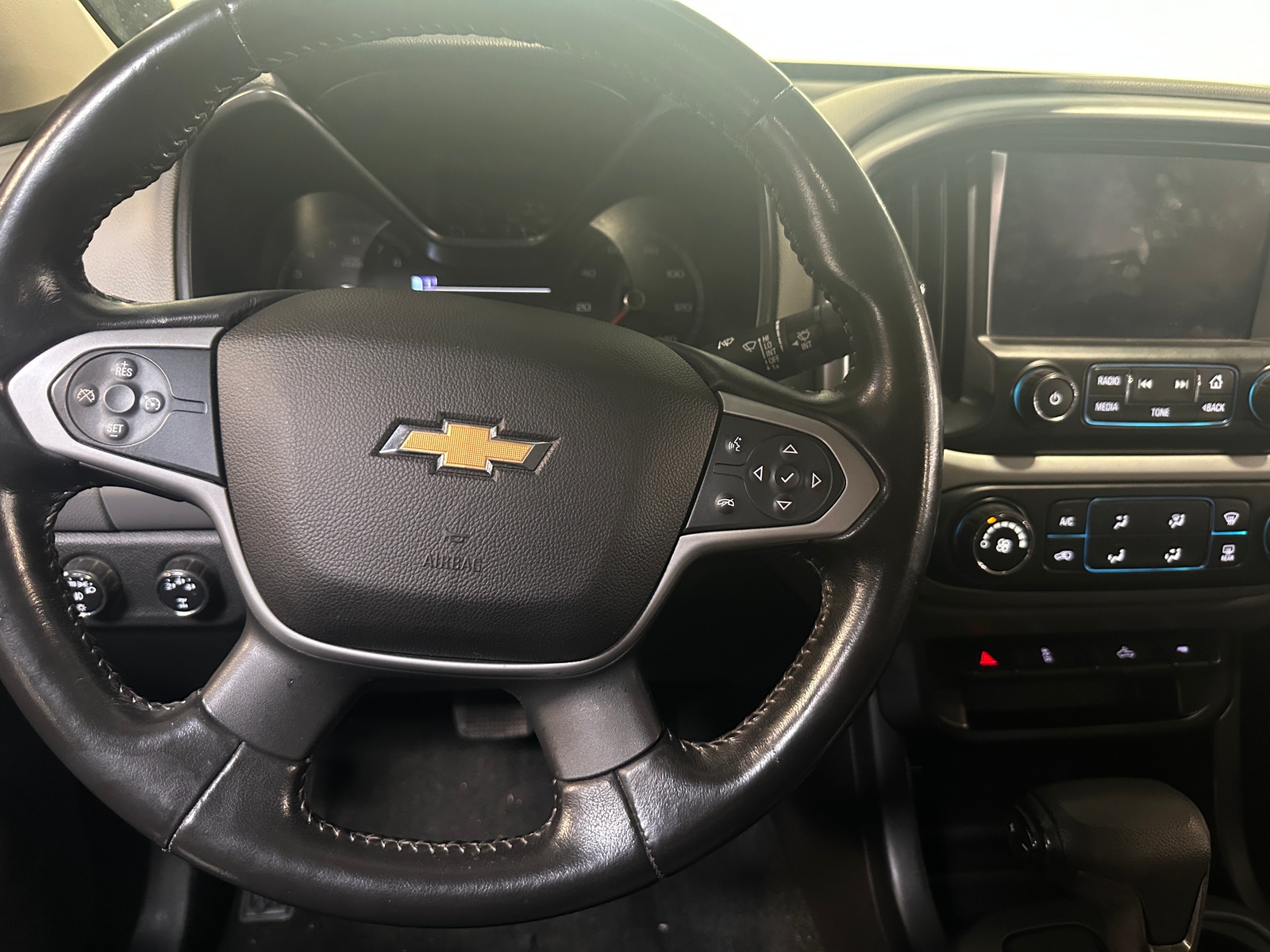 Thumbnail: 2016 Chevrolet Colorado - 5