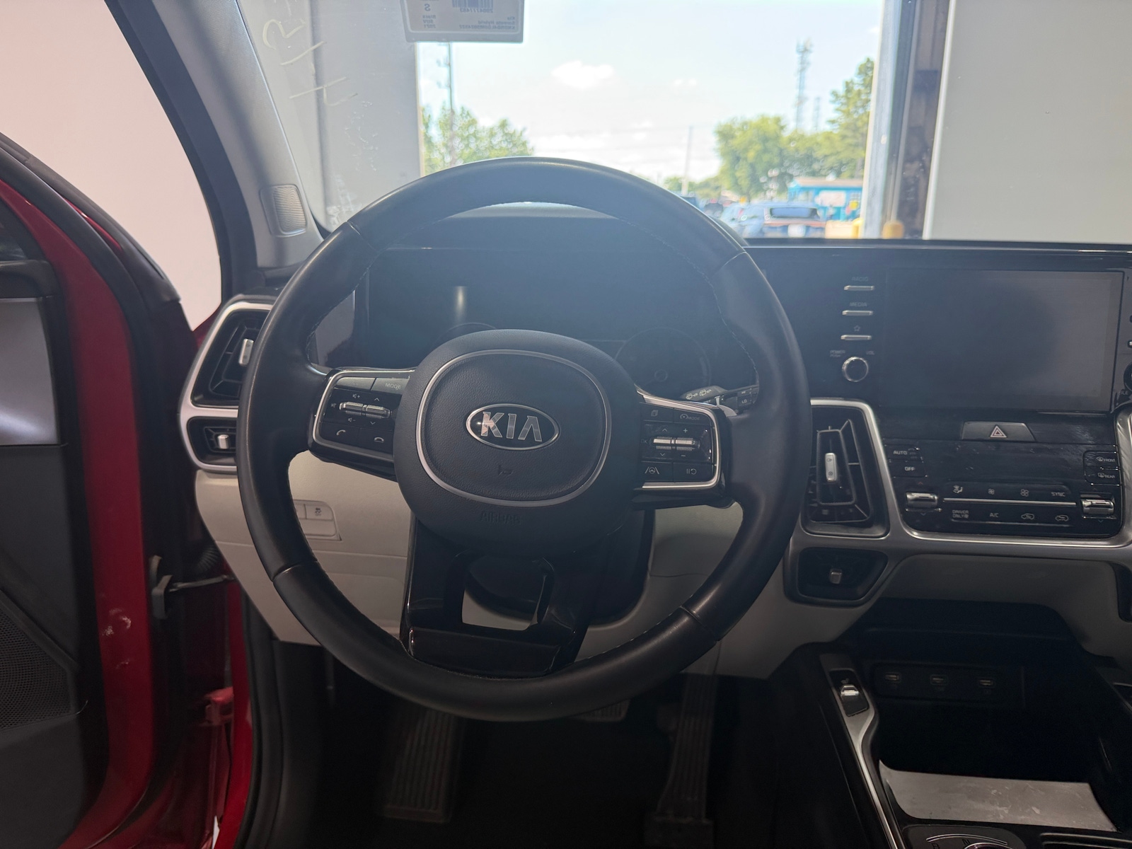 Thumbnail: 2021 Kia Sorento - 4