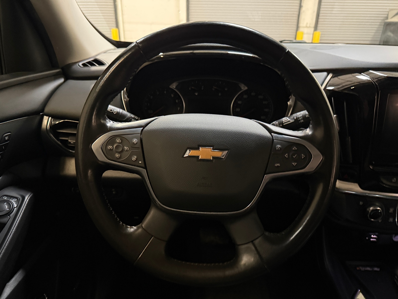 Thumbnail: 2021 Chevrolet Traverse - 4