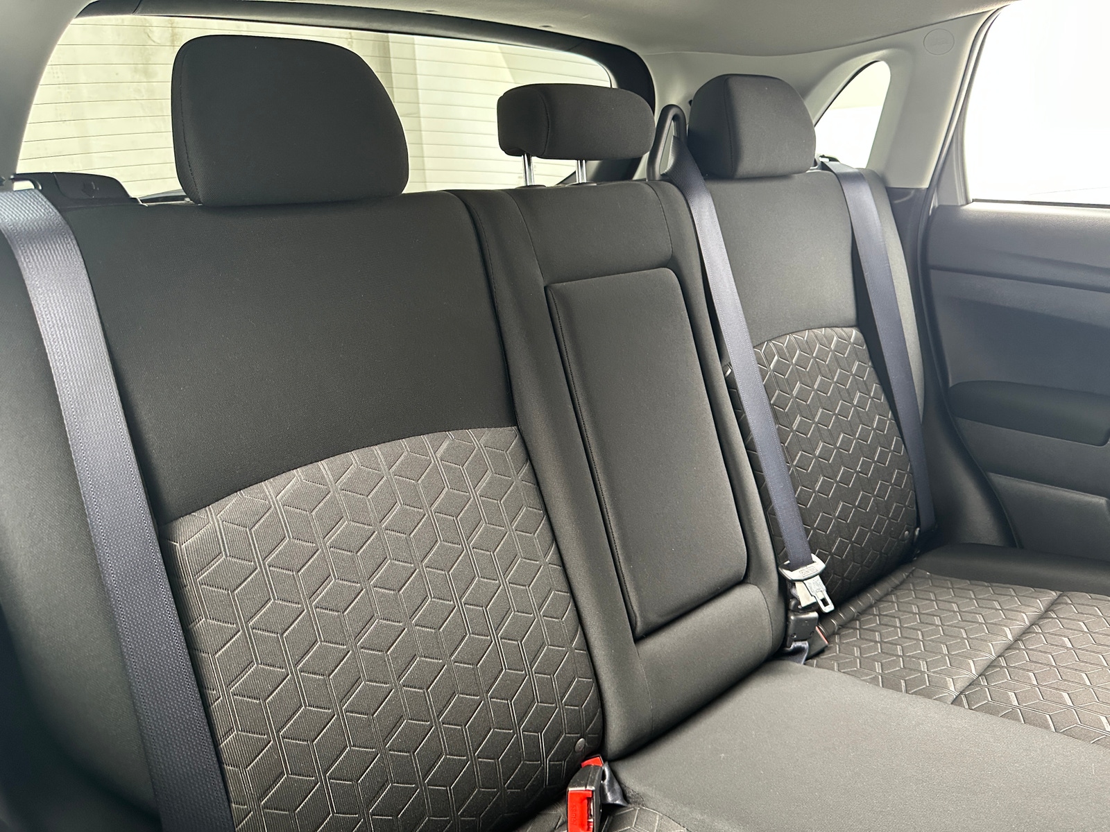 Thumbnail: 2024 Mitsubishi Outlander Sport - 6
