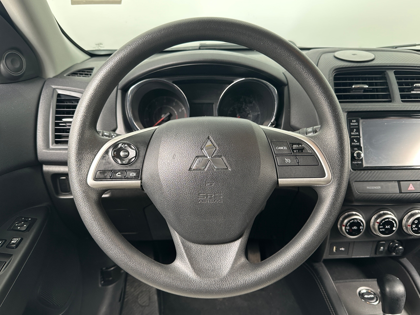 Thumbnail: 2024 Mitsubishi Outlander Sport - 5