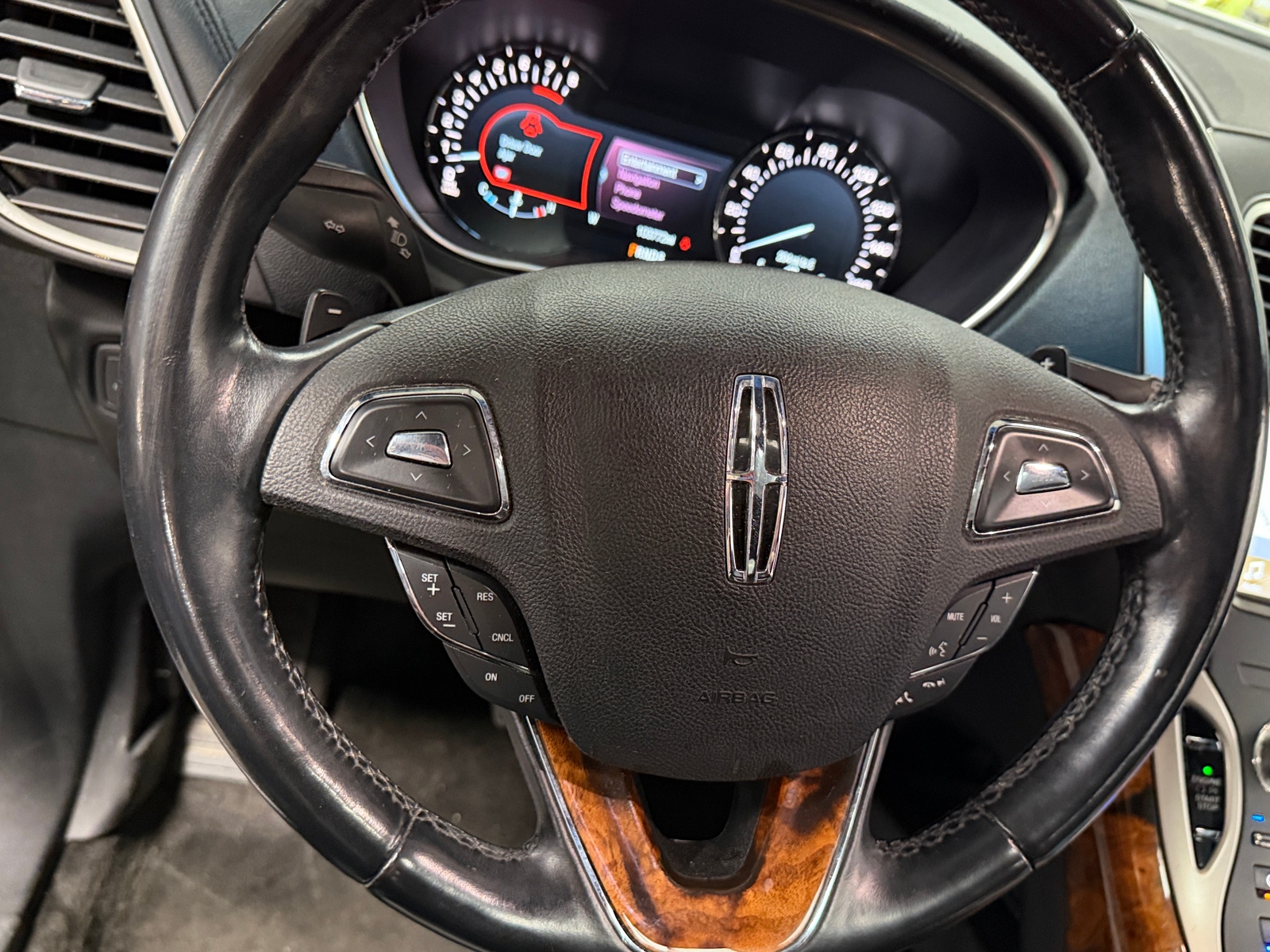 Thumbnail: 2018 Lincoln MKX - 4