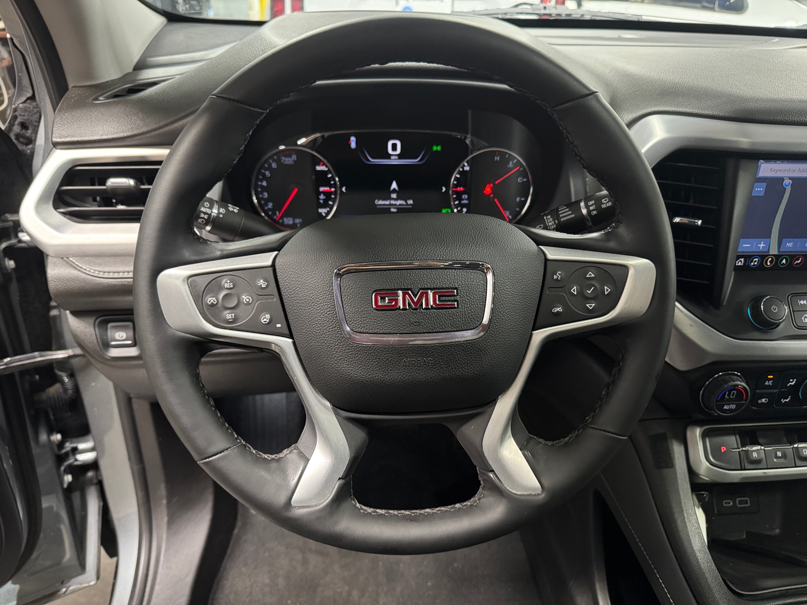 Thumbnail: 2023 GMC Acadia - 4