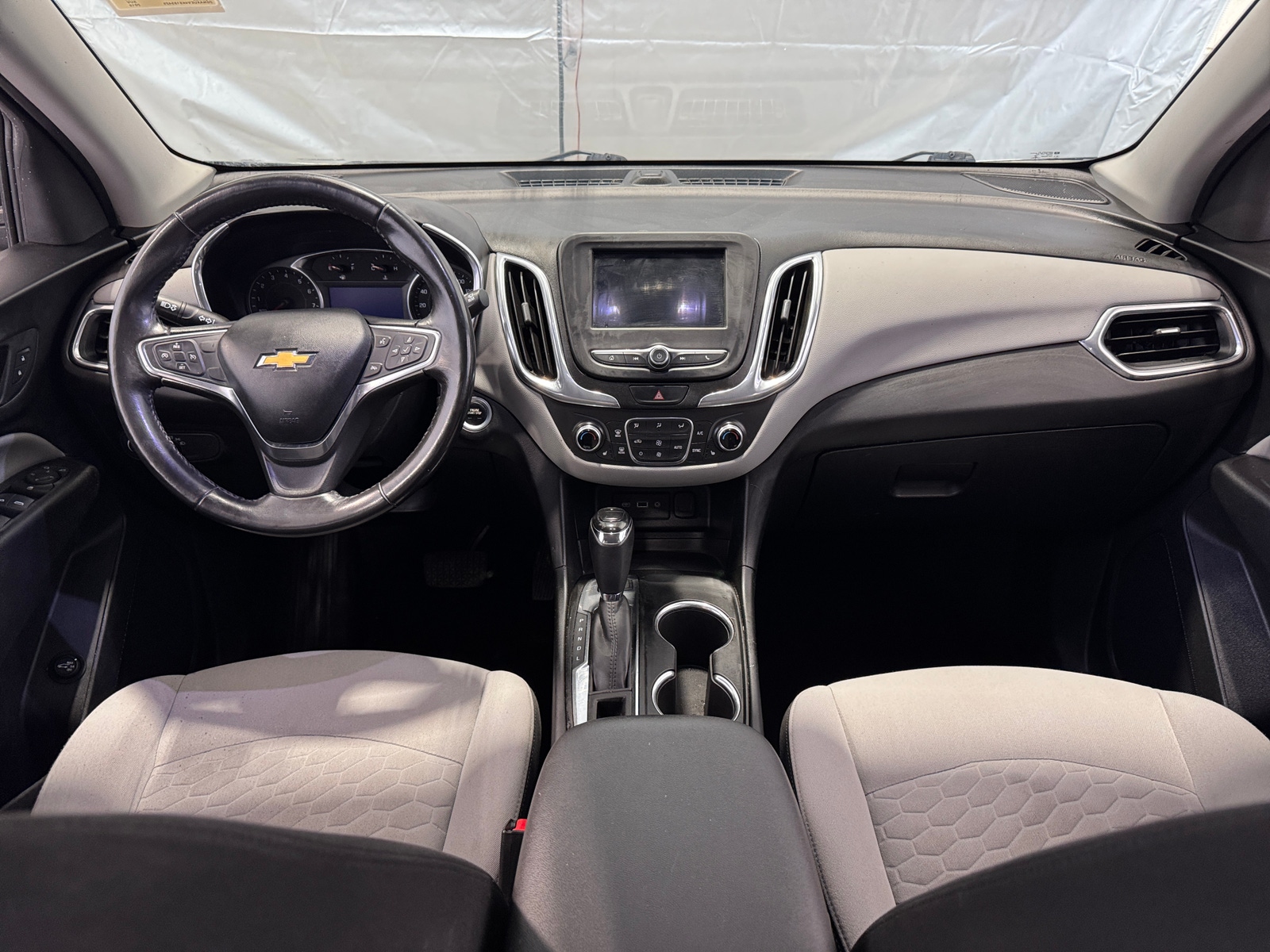 Thumbnail: 2019 Chevrolet Equinox - 3