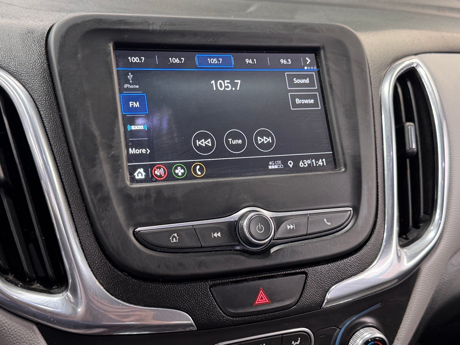 Thumbnail: 2019 Chevrolet Equinox - 4