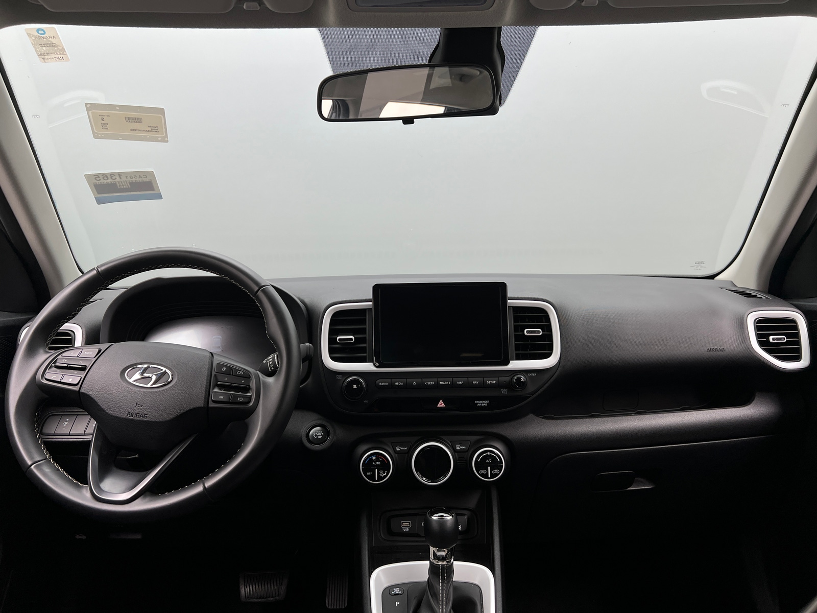 Thumbnail: 2025 Hyundai Venue - 3