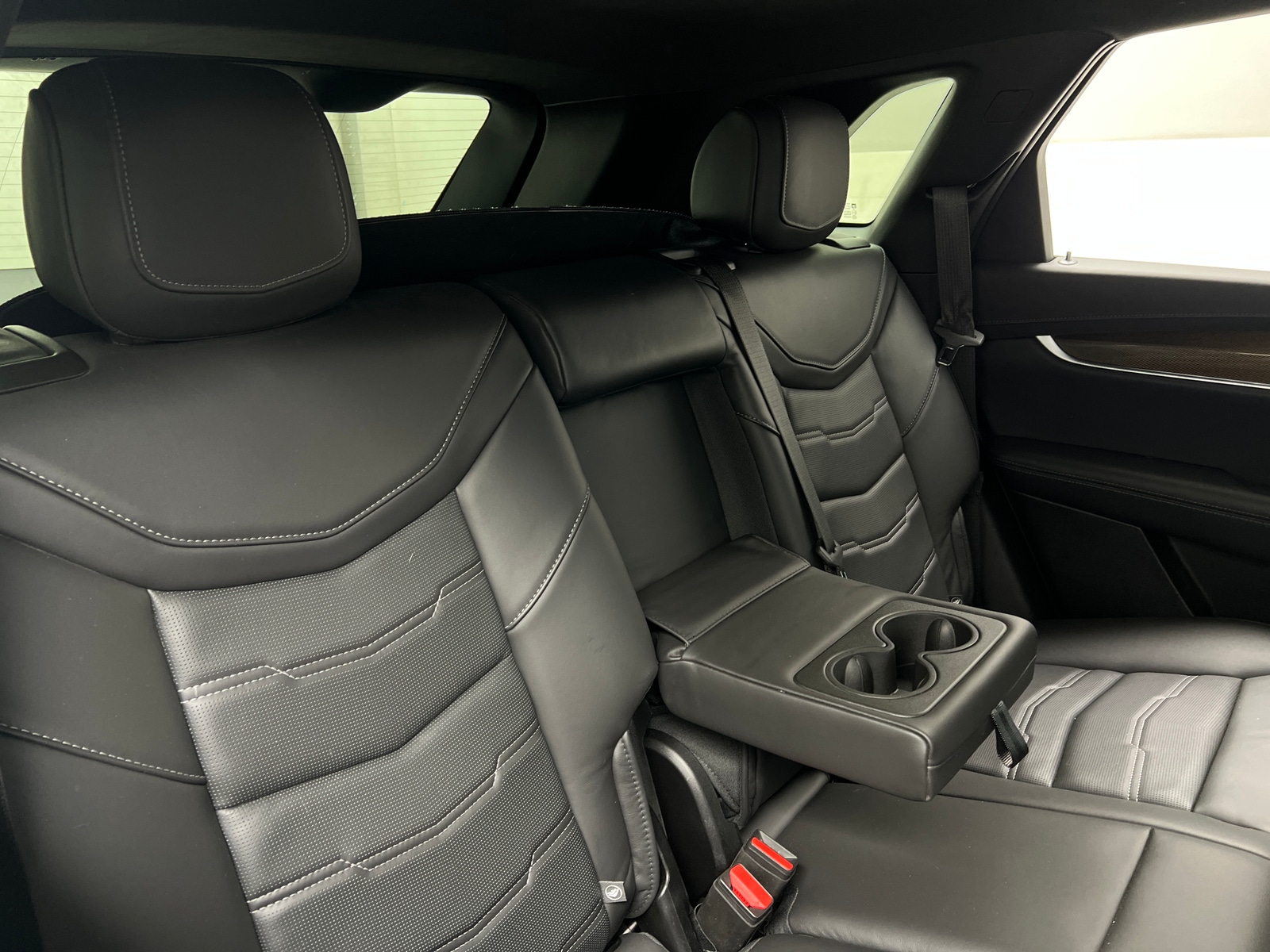 Thumbnail: 2023 Cadillac XT5 - 5