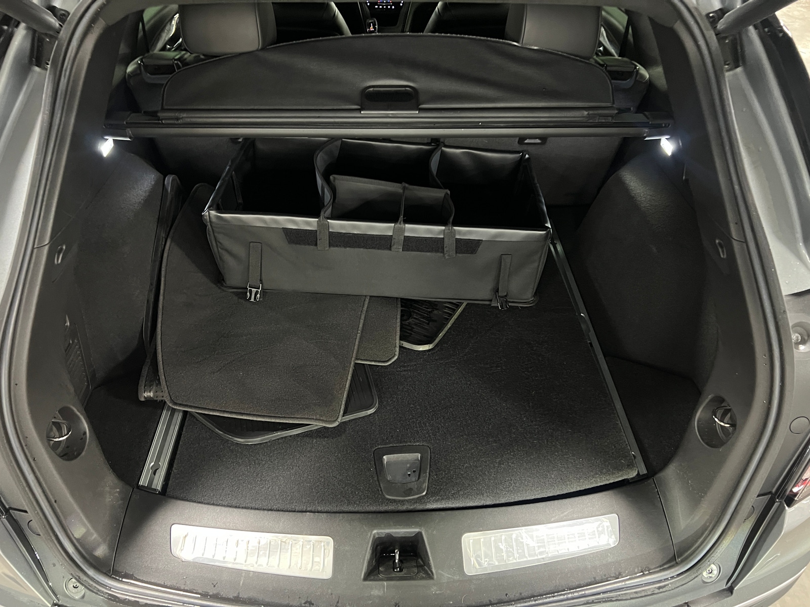 Thumbnail: 2023 Cadillac XT5 - 6